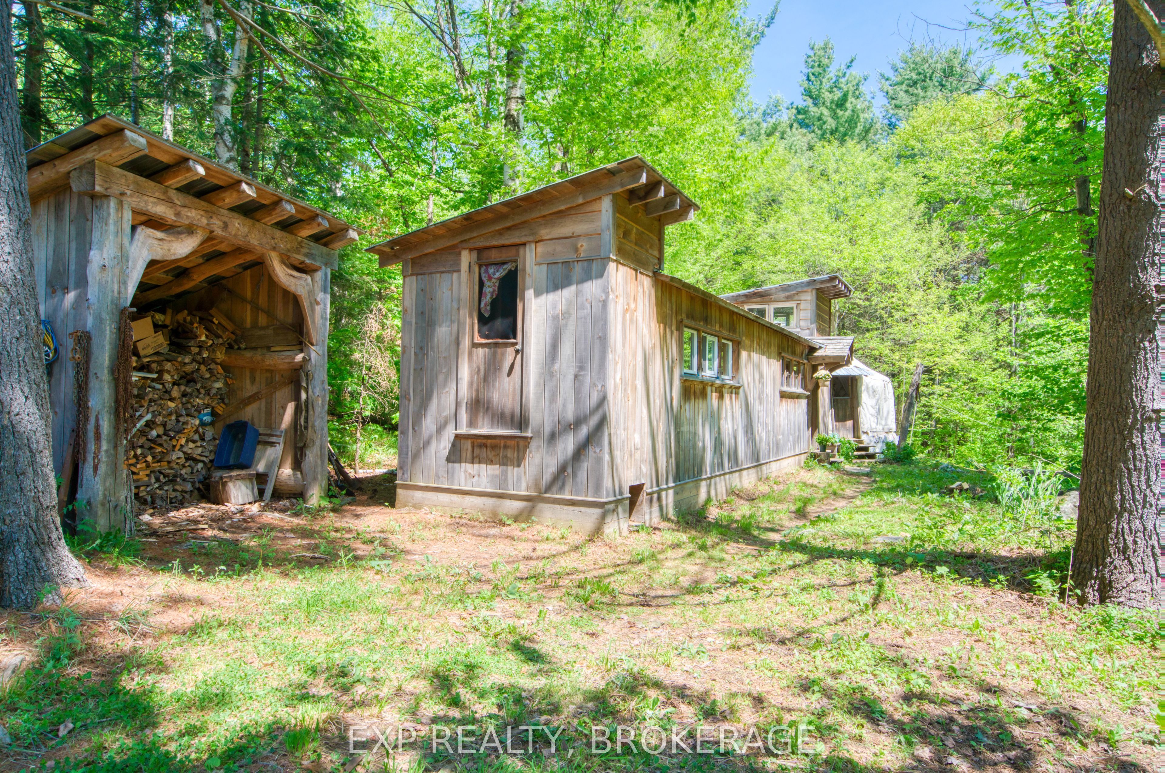 1563 Clarendon Road