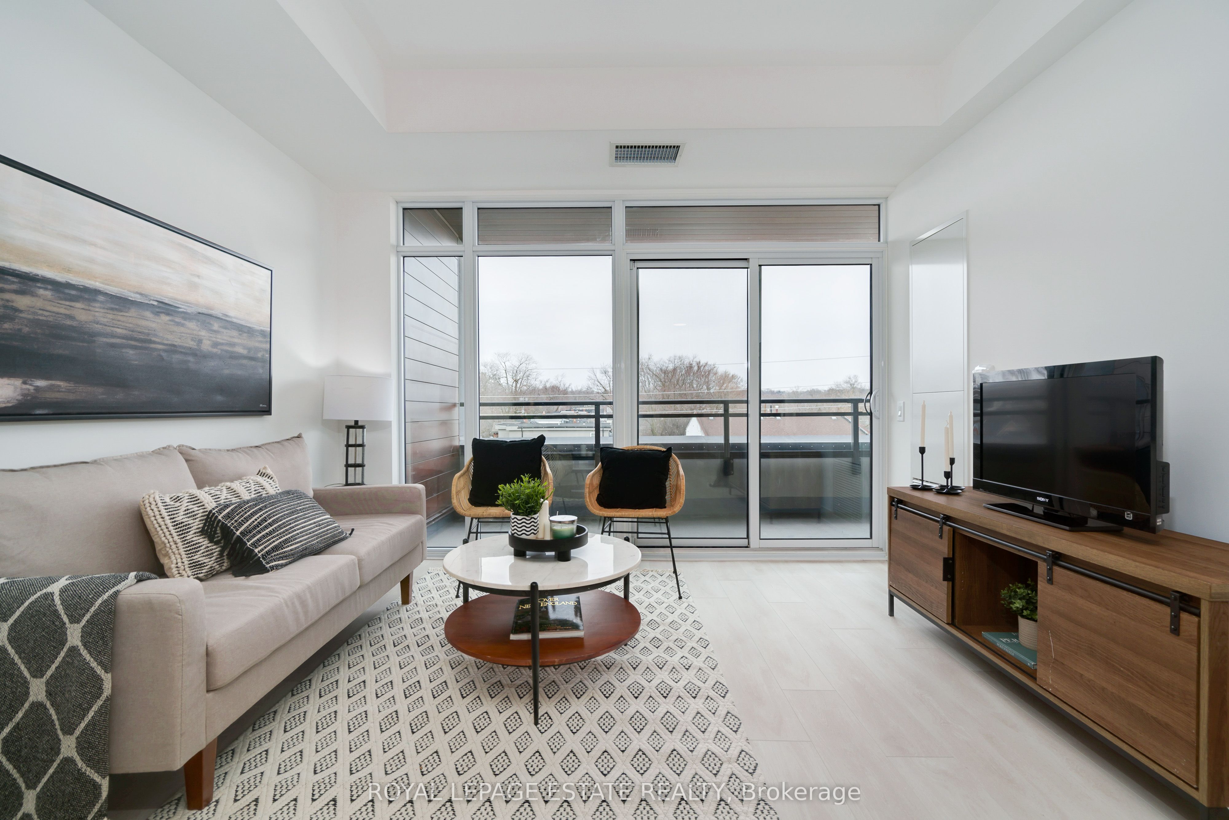 1285 Queen Street E 404