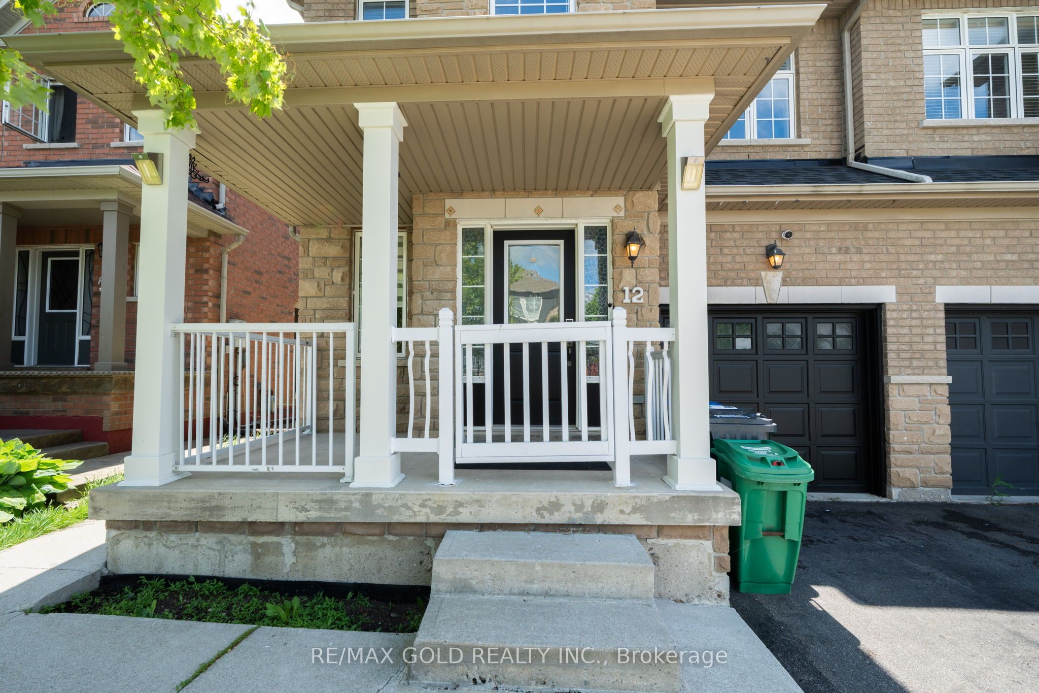 12 Pefferlaw Drive