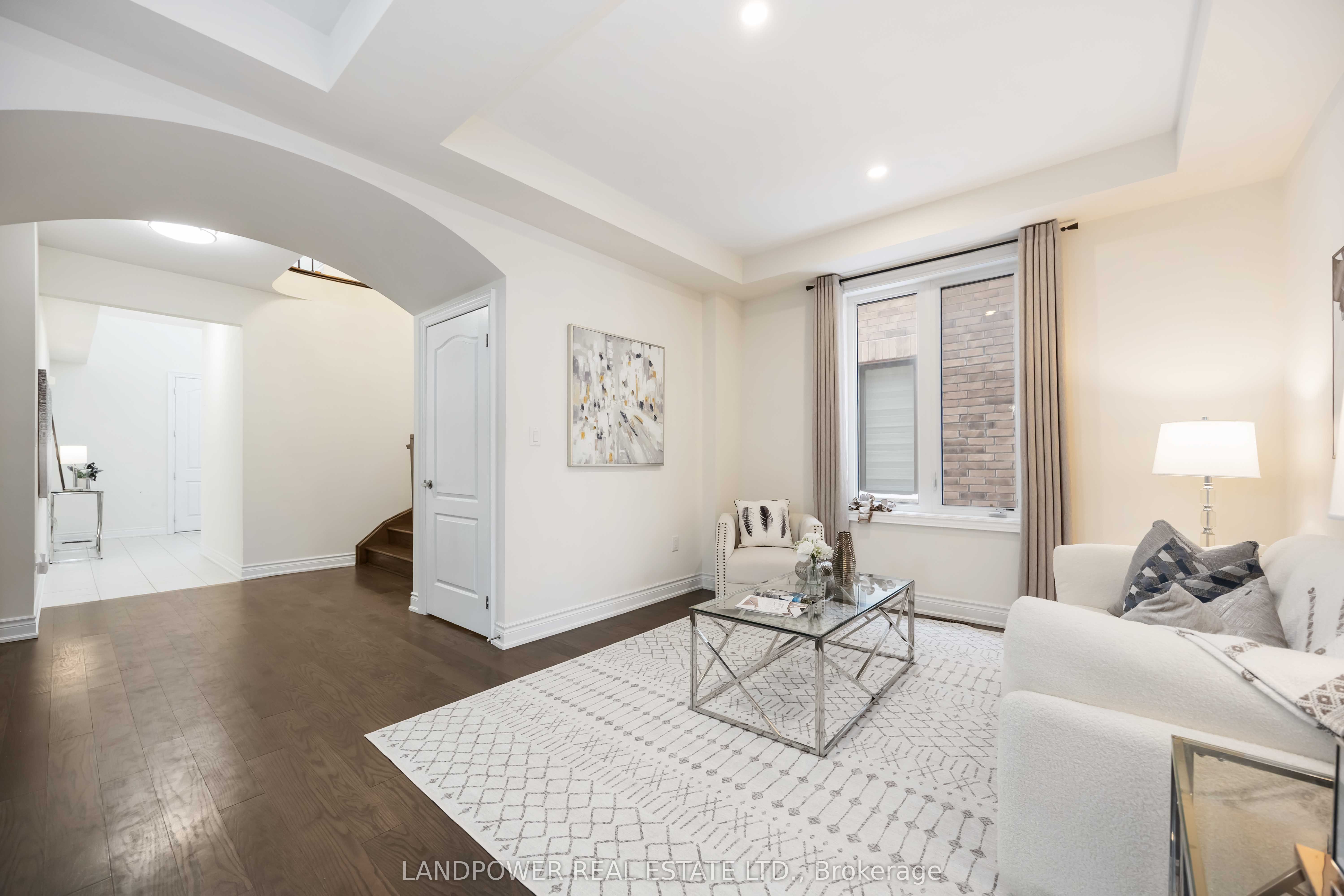 689 Somerville Drive