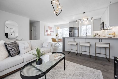 4075A Lawrence Avenue E Toronto E10 ON M1E 2R6