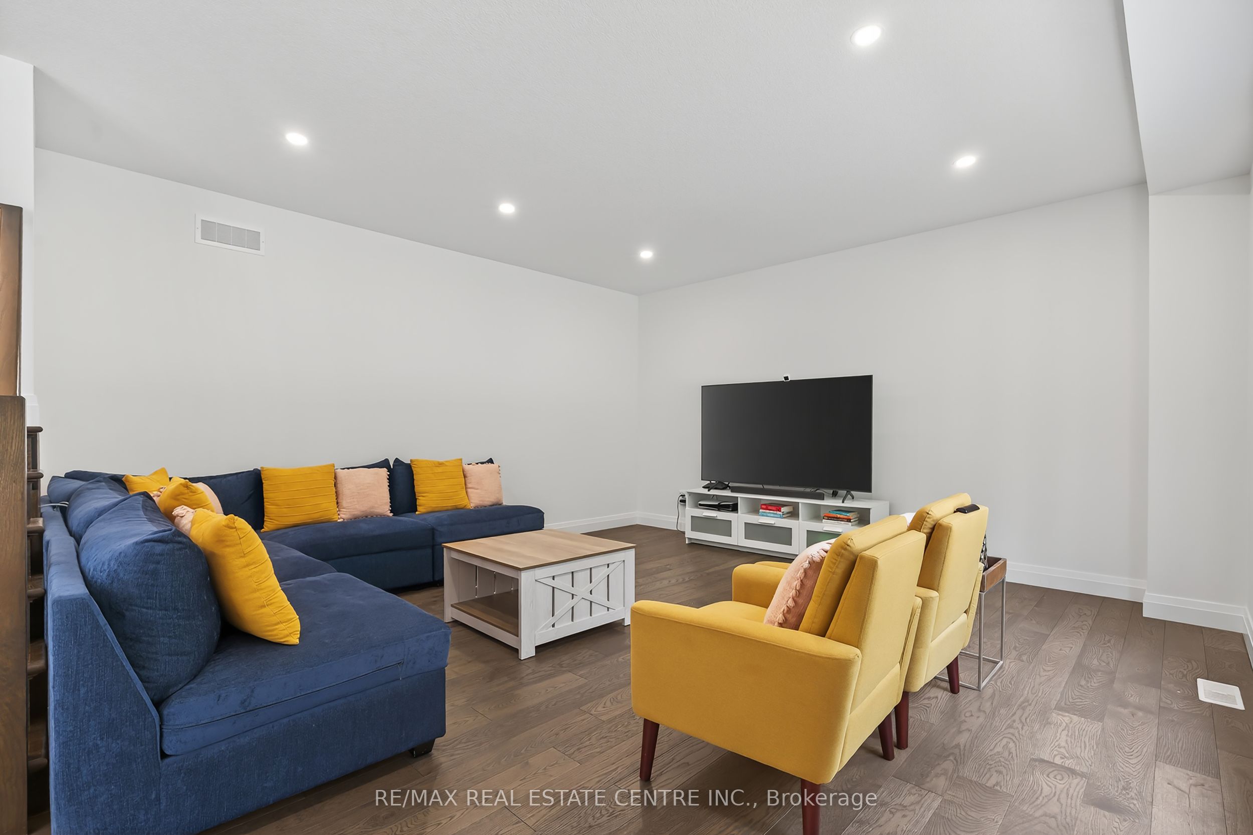 209 Jeffrey Place