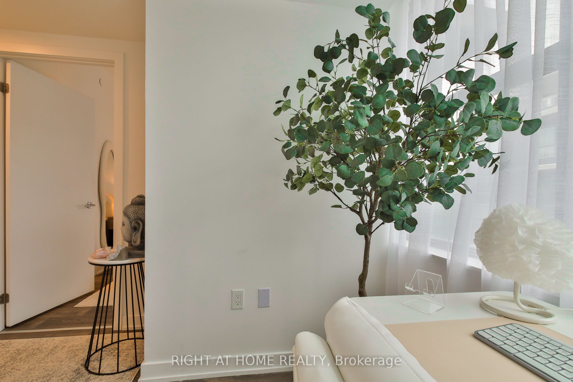 1612 Charles Street 428