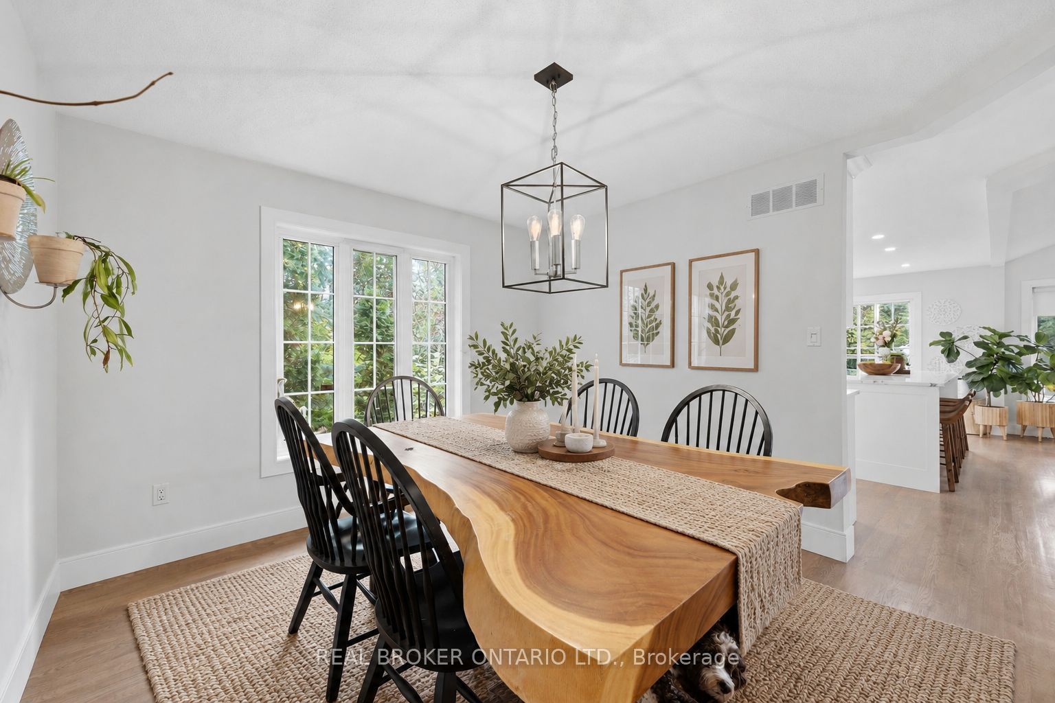 8 Sawgrass Circle