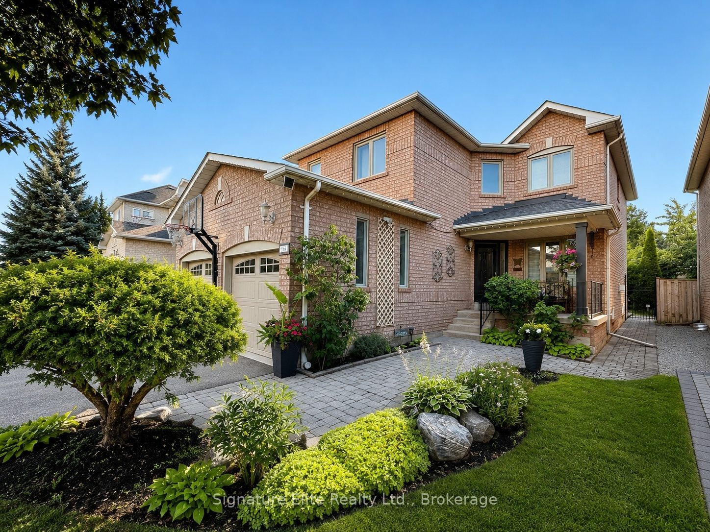 954 Mantle Crescent