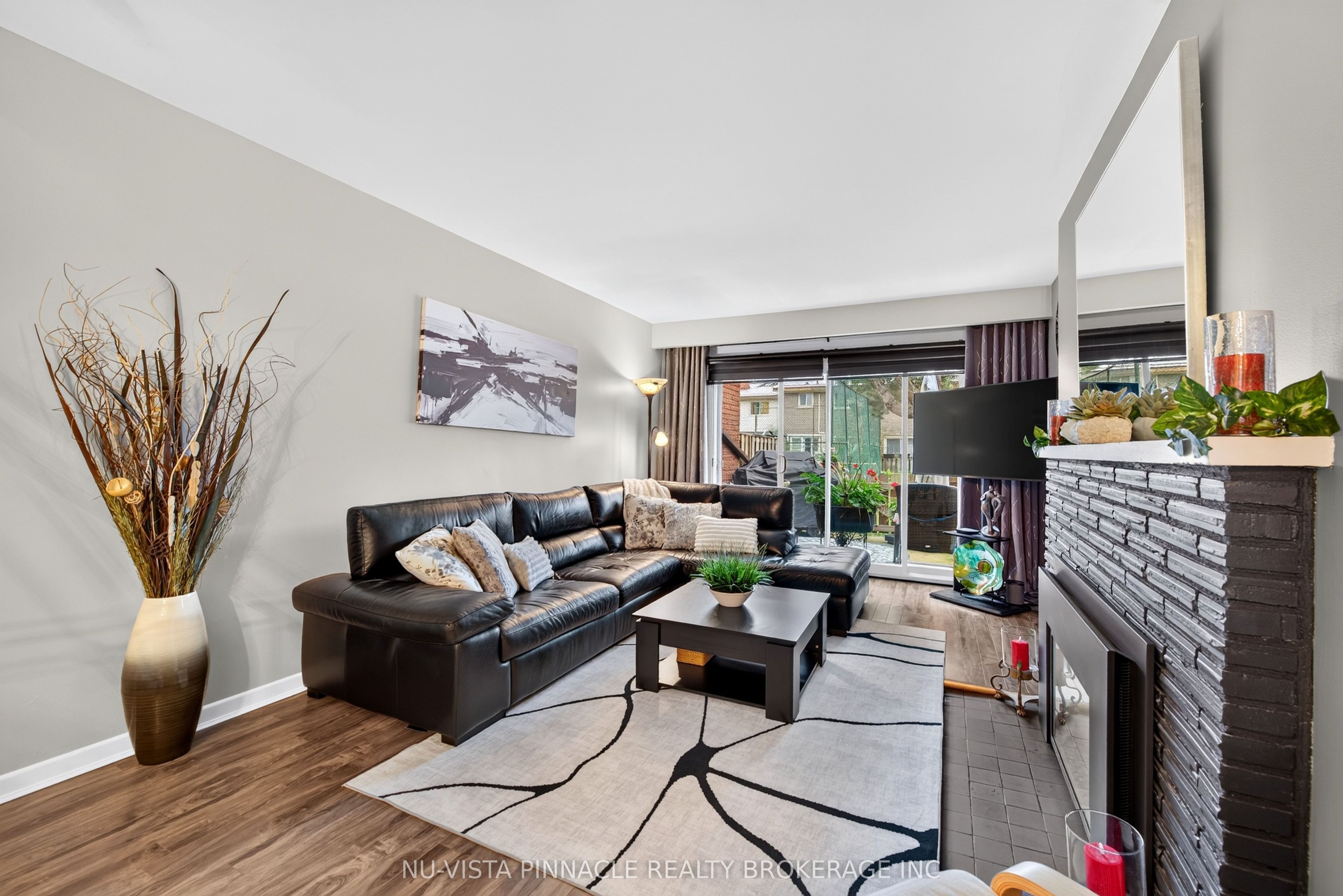 7 Arbour Glen Crescent