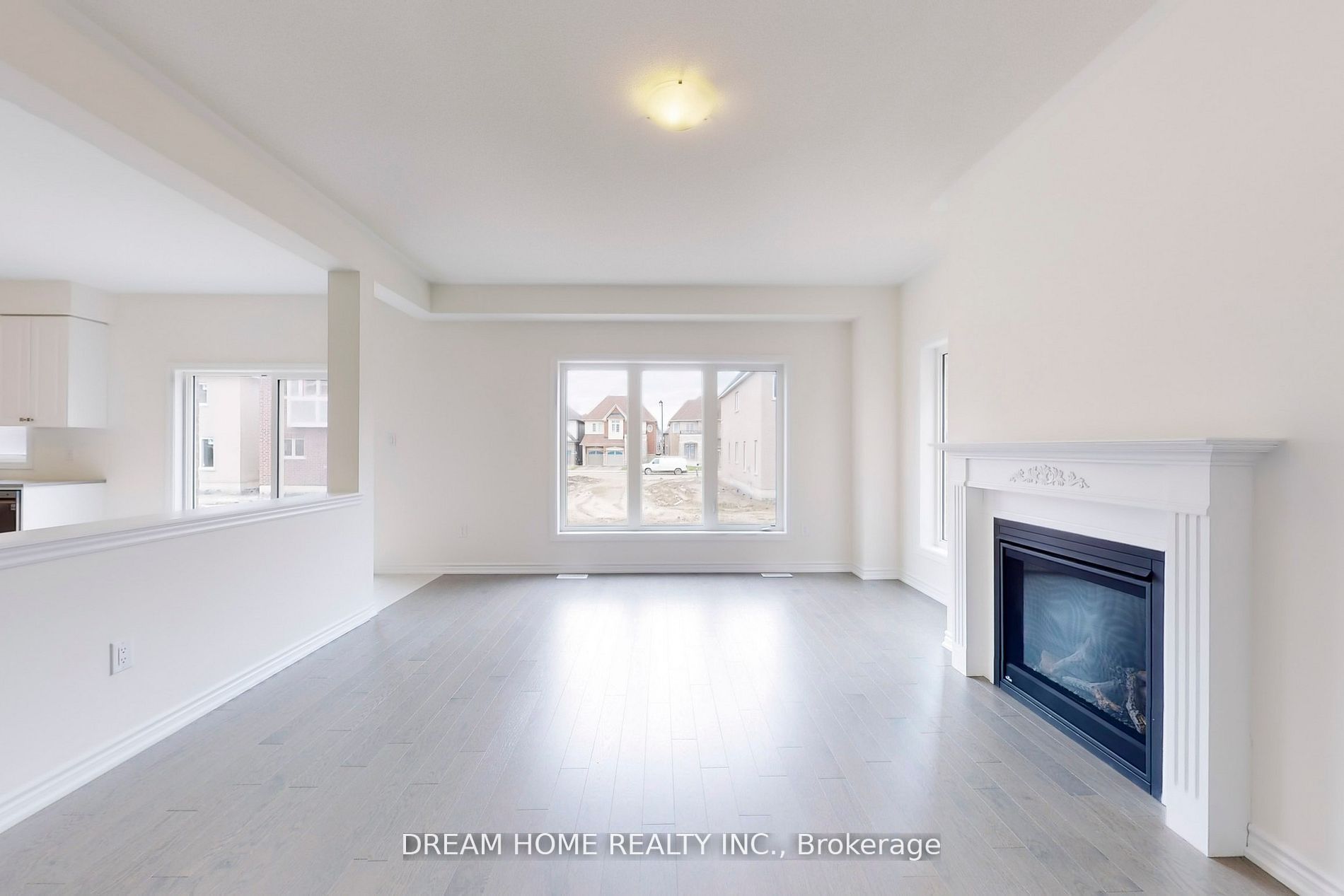 7 Charles White Court