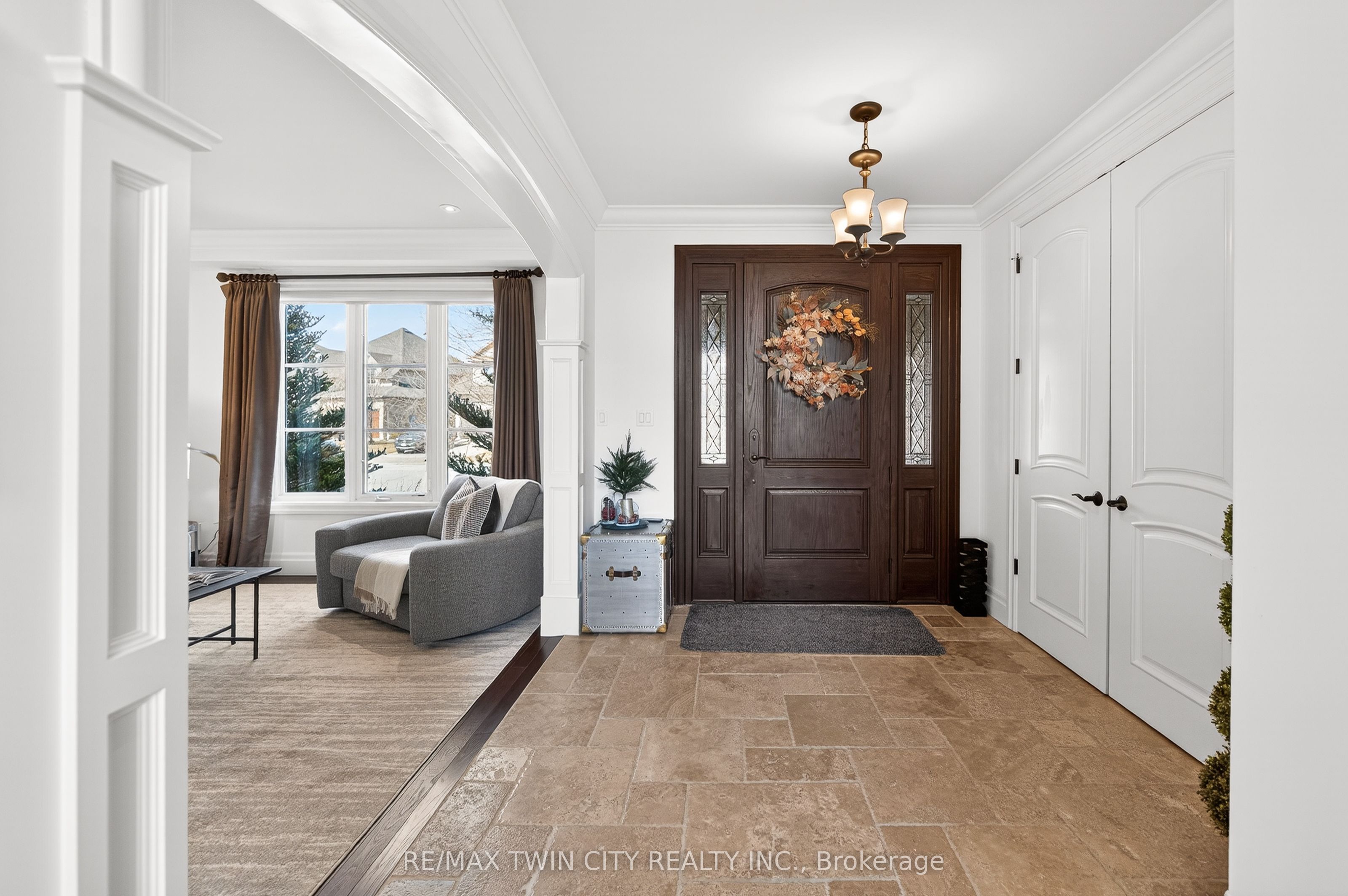 325 Deerfoot Trail