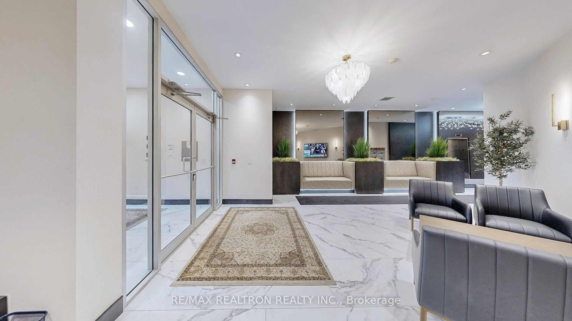 160 Woodbridge Avenue PH 609