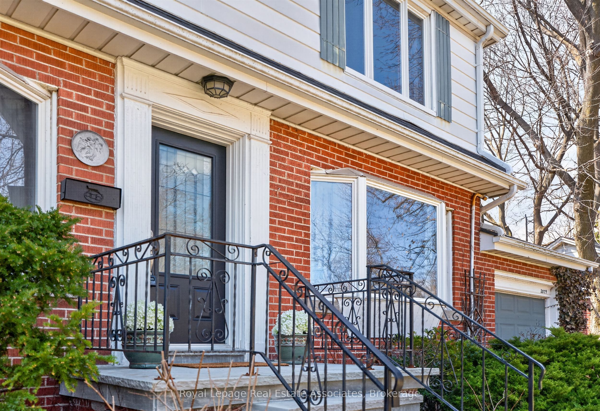 2079 Deyncourt Drive