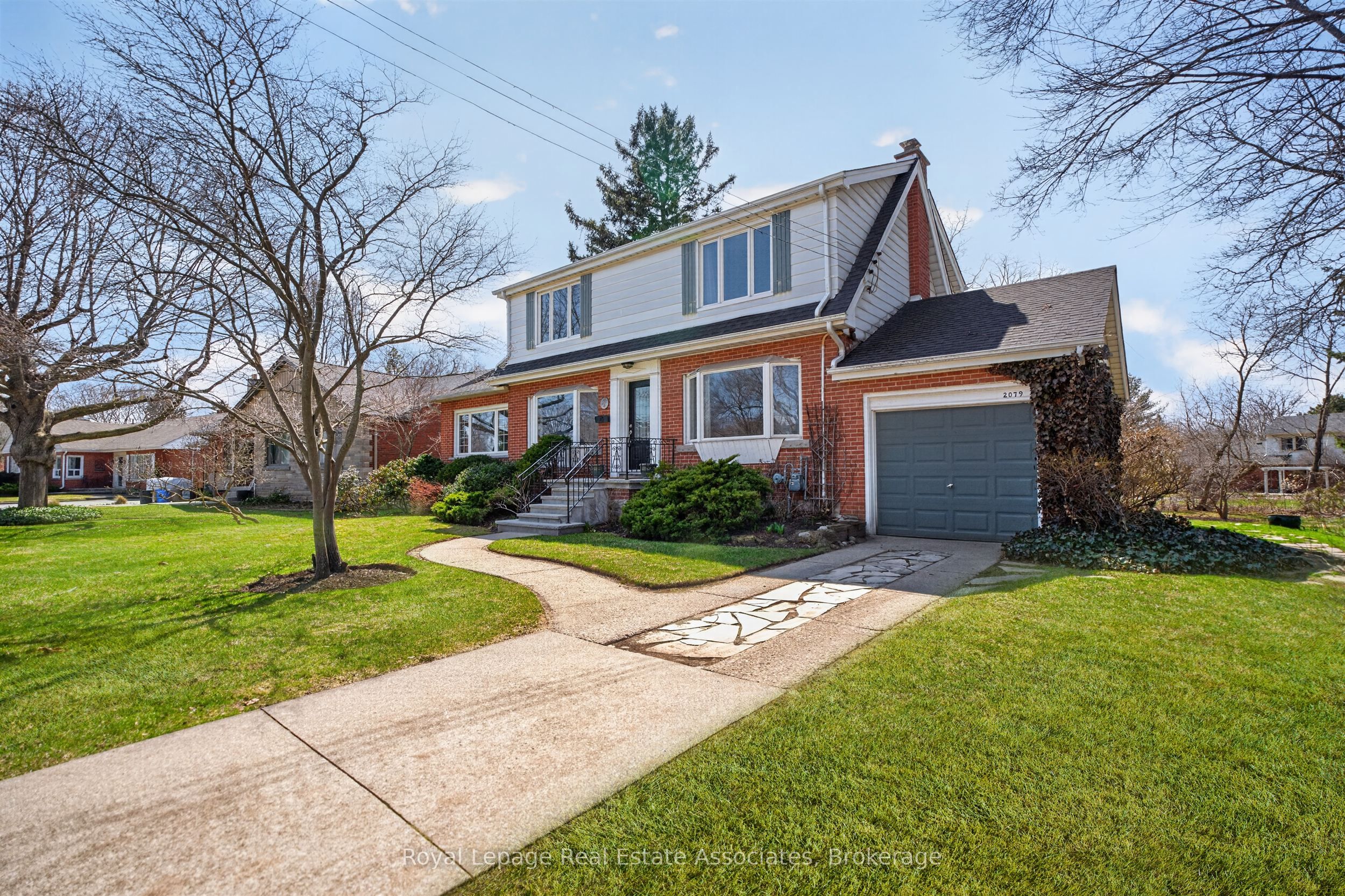 2079 Deyncourt Drive