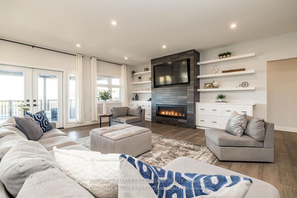 5758 FERNBANK Road
