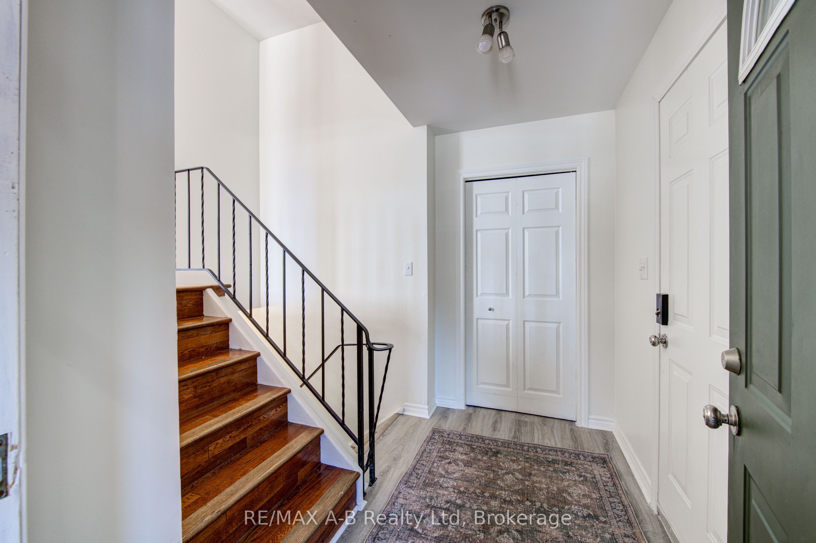 29 Dunsford Crescent