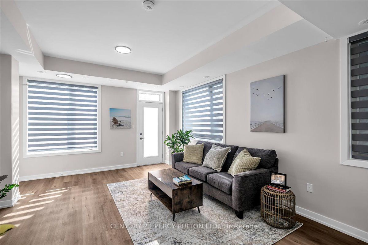 1555 Kingston Road Pickering On Road 207