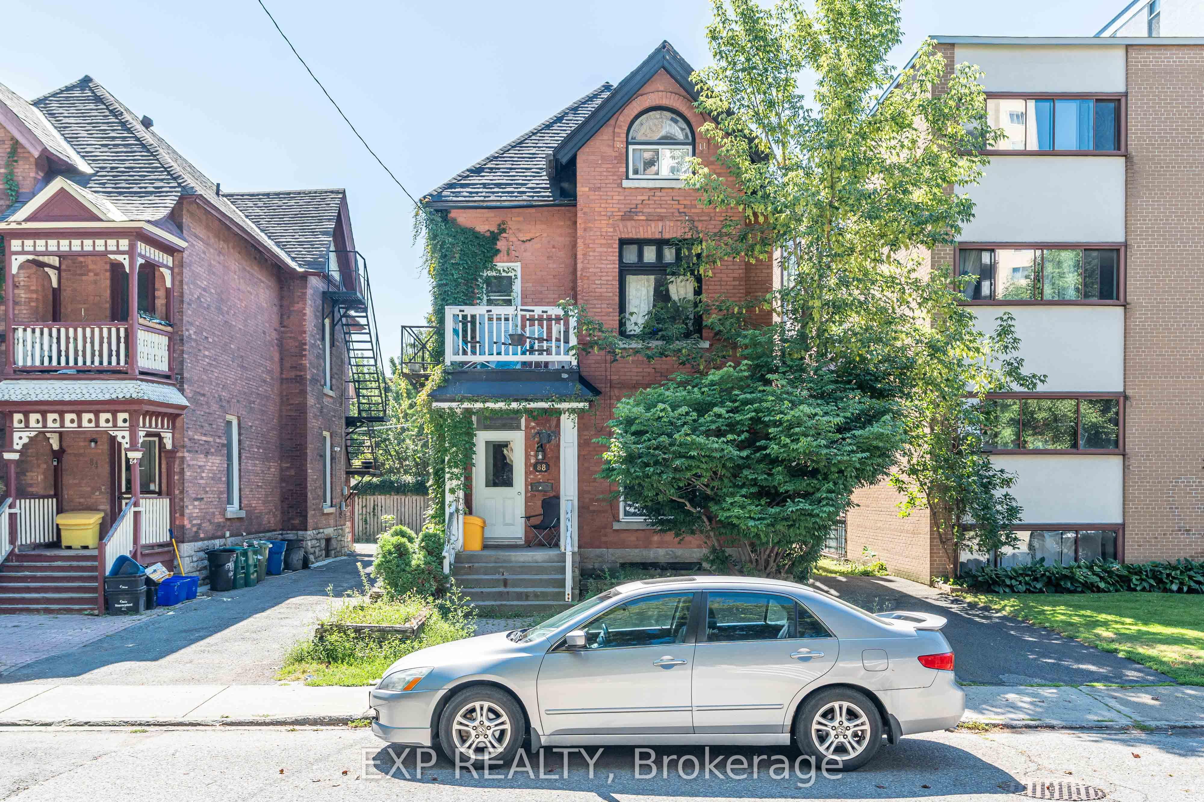 88 Maclaren Street