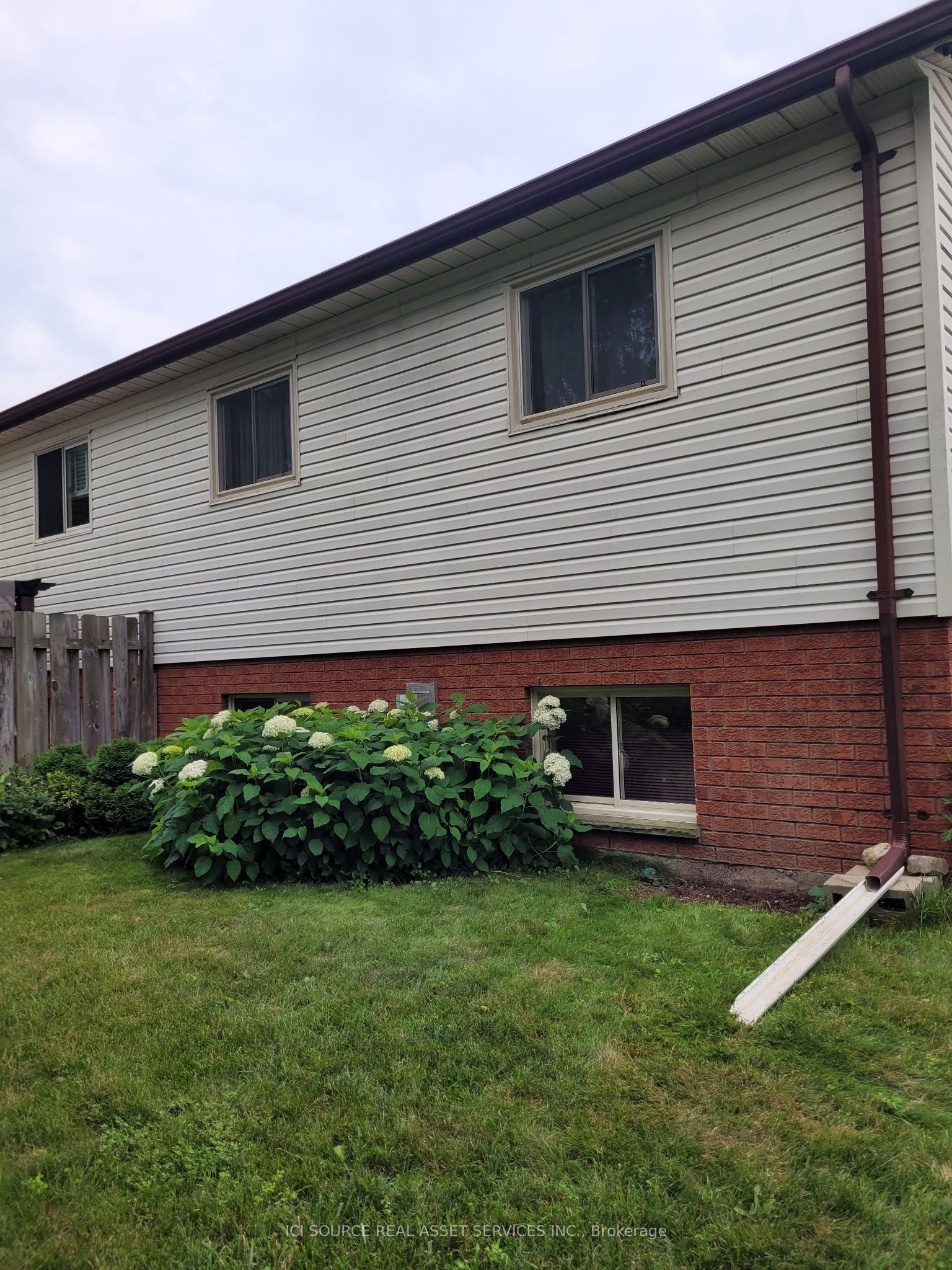 488 George Street W