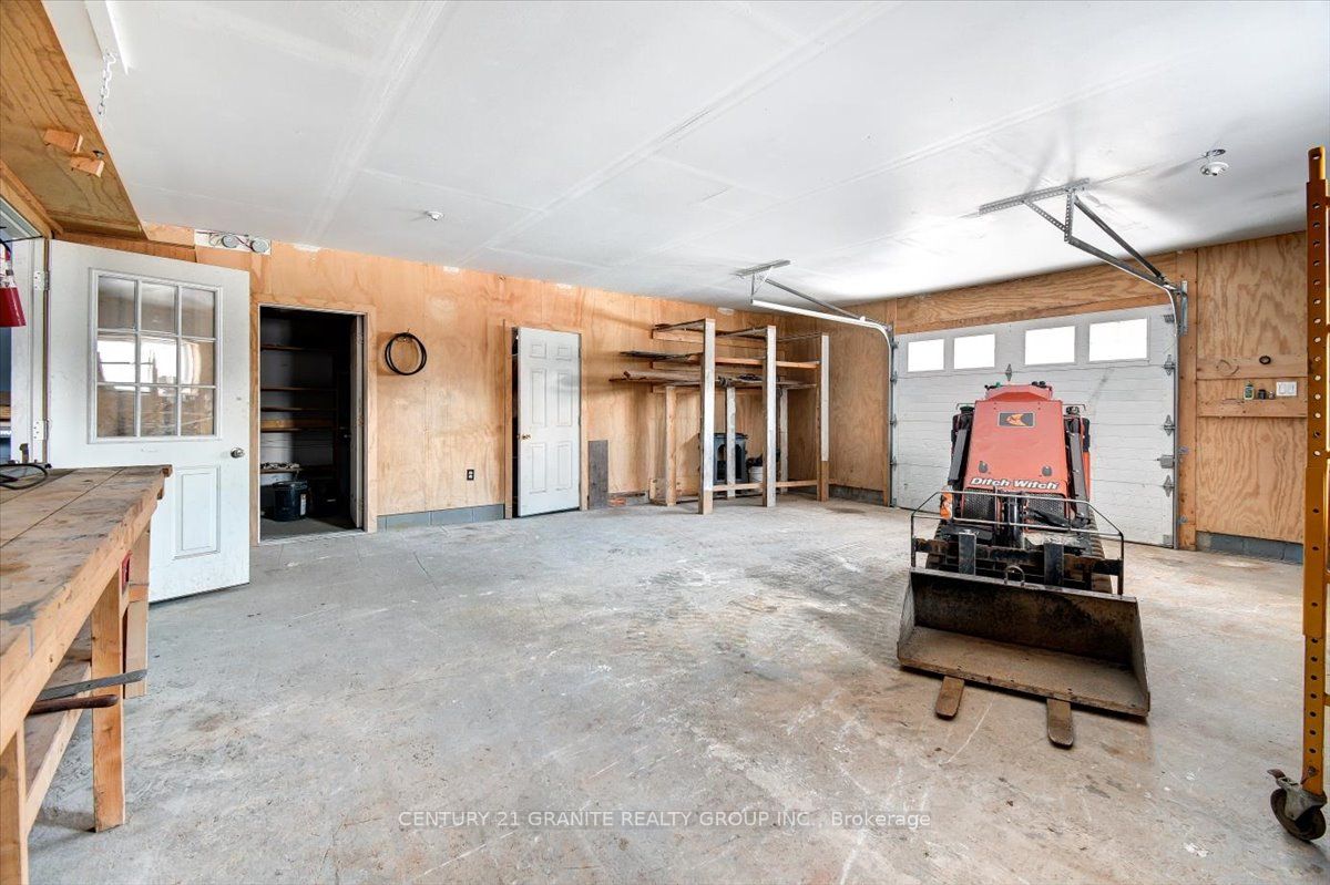 1725 Loop Road