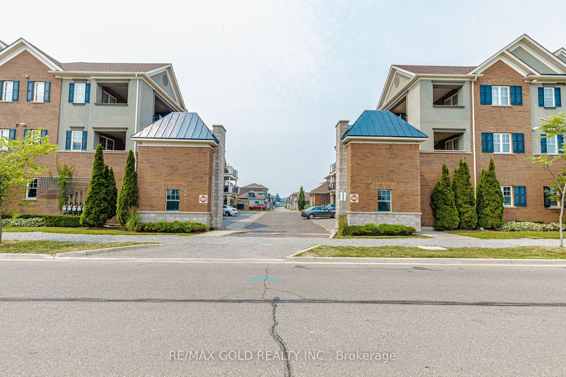 276 Gatwick Drive 205