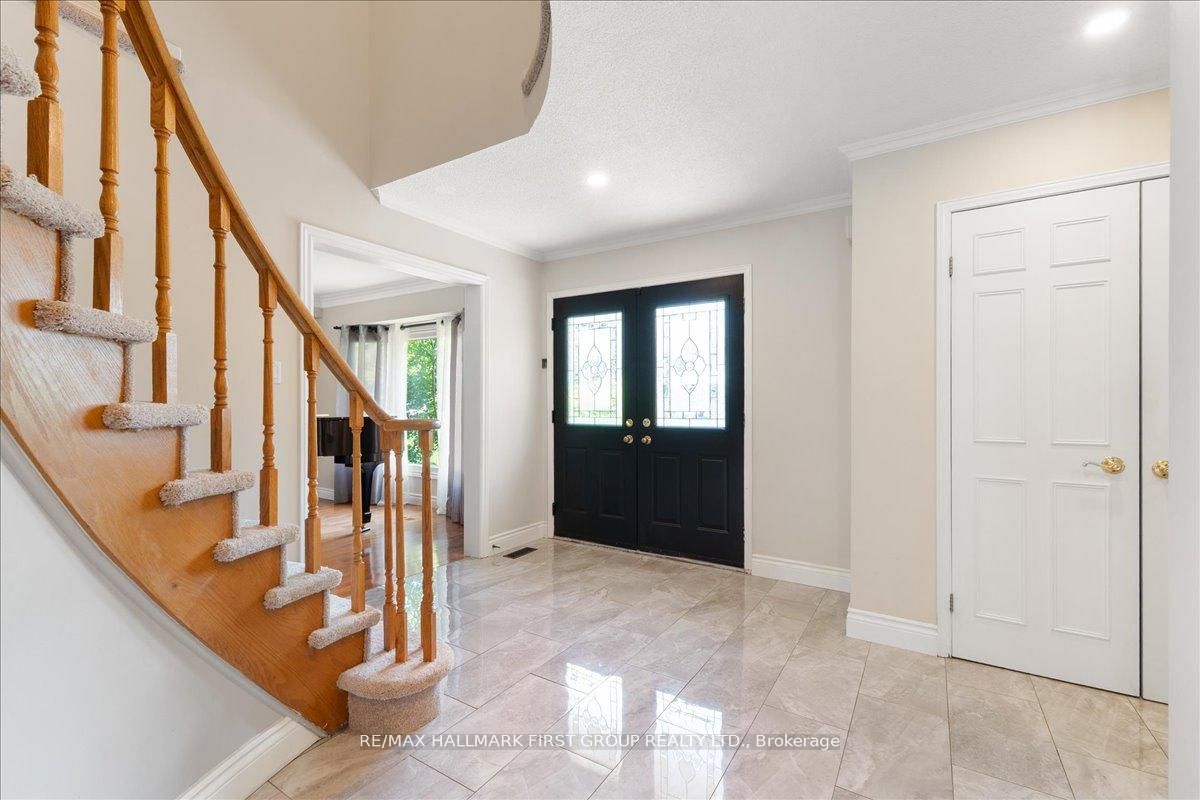 35 Rotherglen Road S
