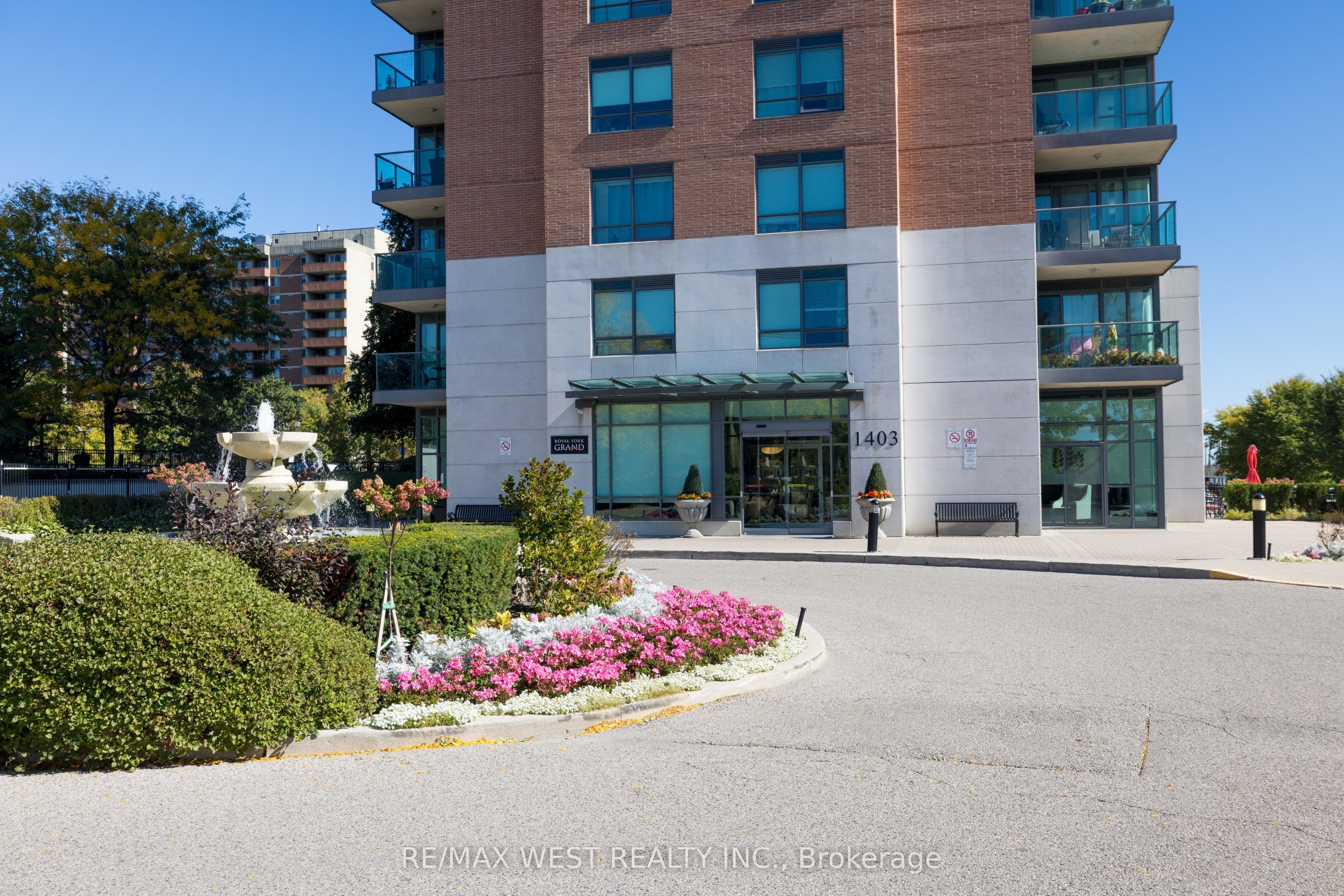 1403 Royal York Road 209