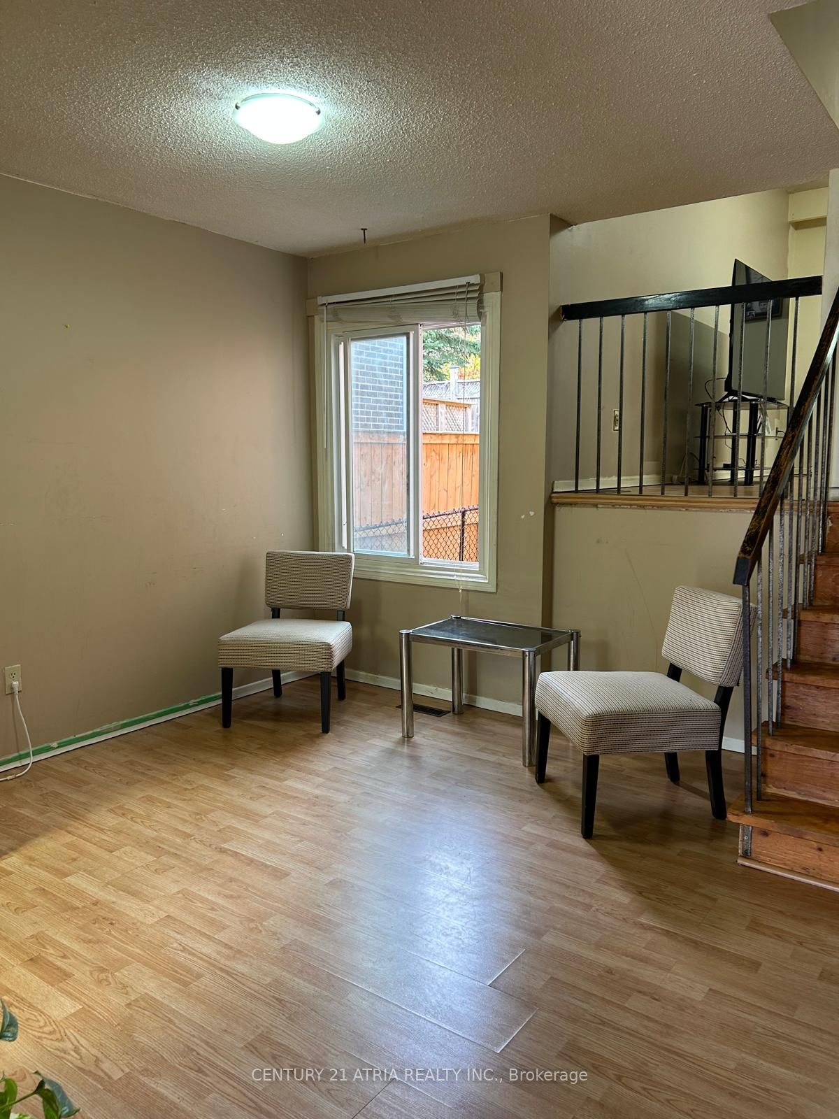 6 Lindridge Avenue
