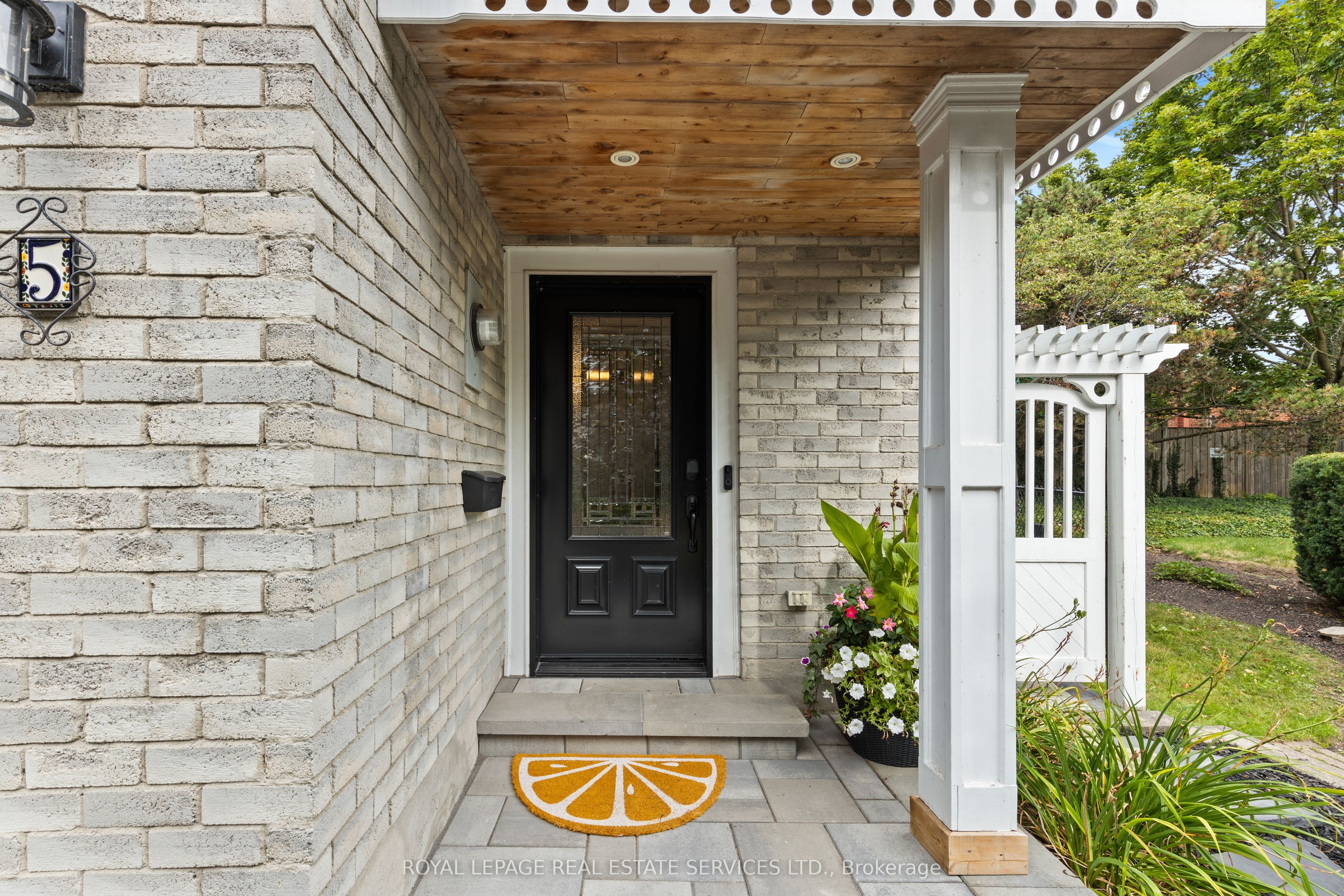 2303 Marine Drive 5