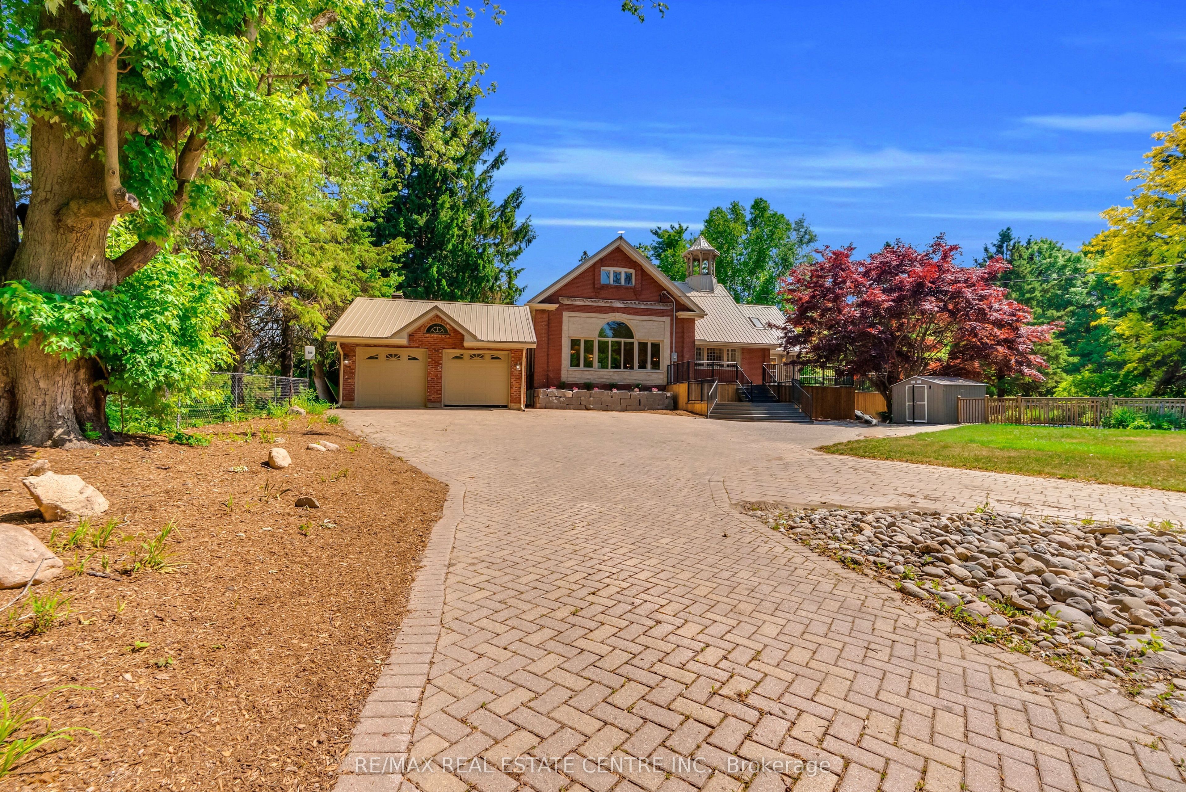 1560 Elgin Road