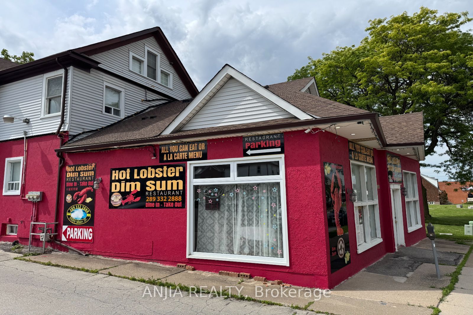 5689 MAIN Street