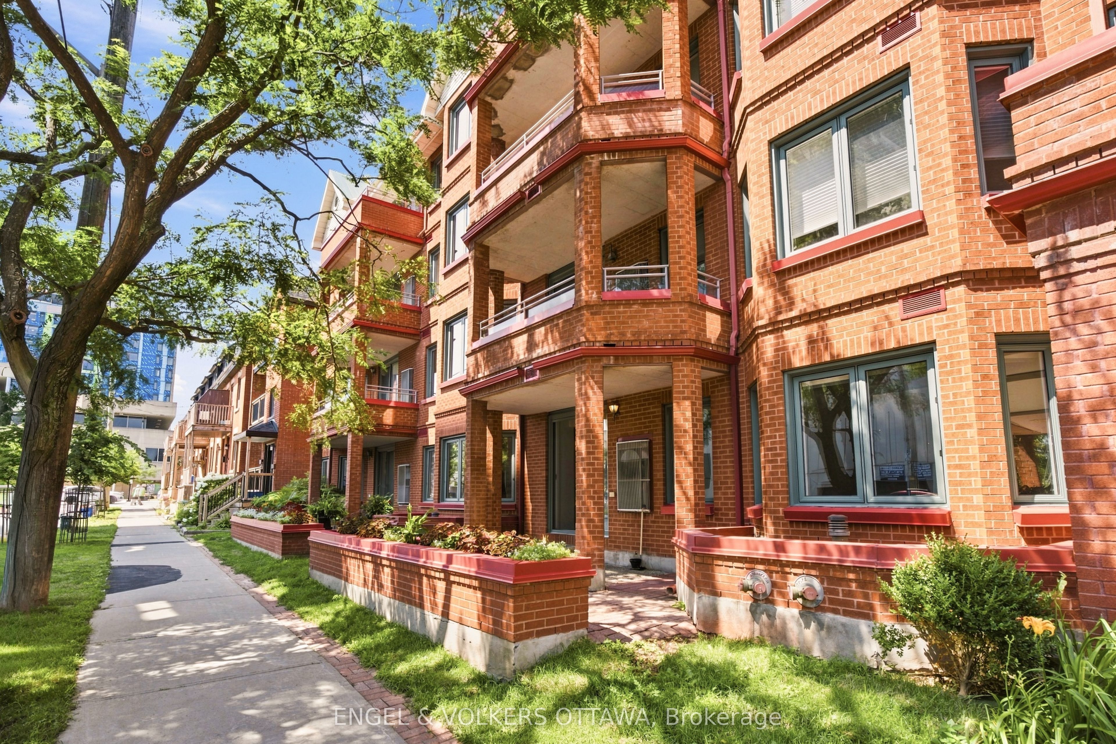 45 Argyle Avenue 101