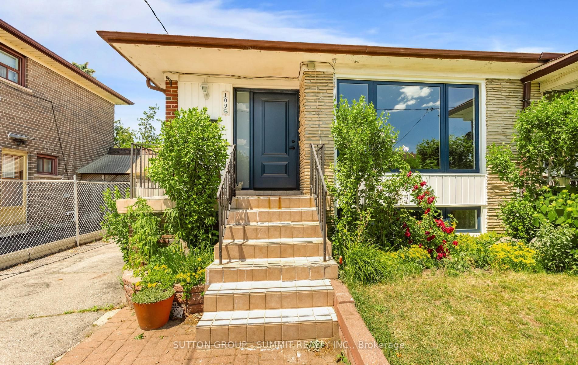109 Elnathan Crescent