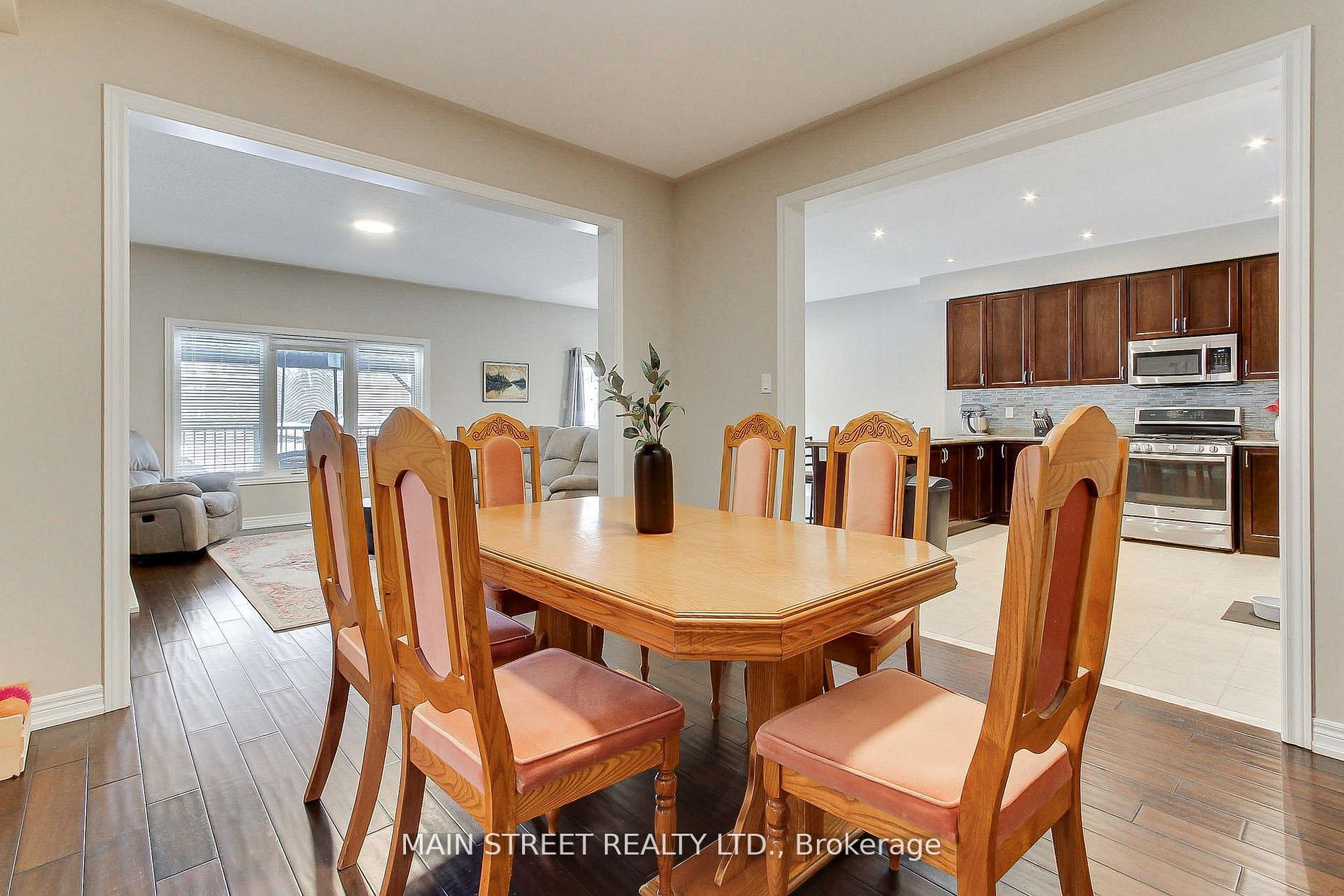 42 Prosser Crescent