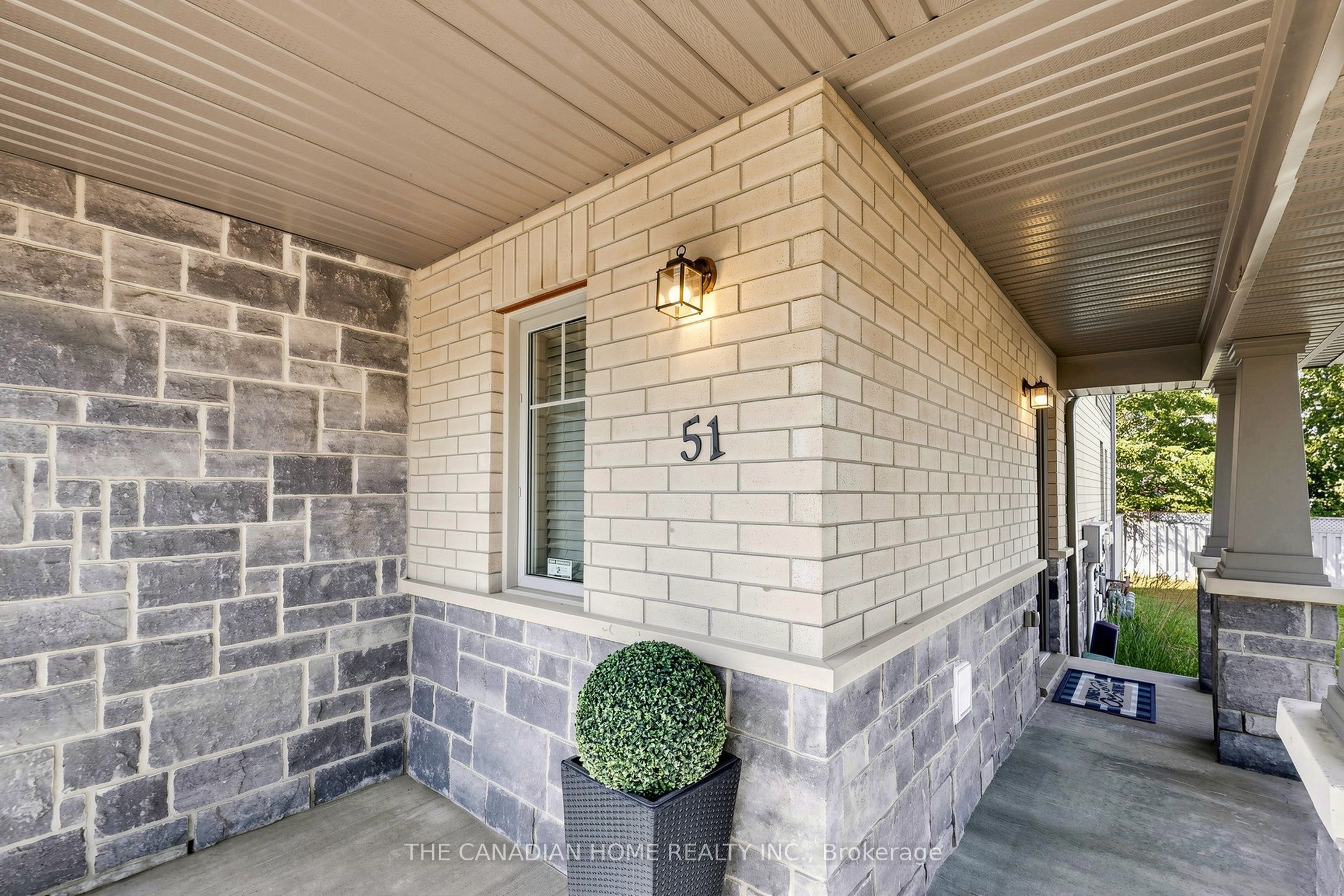 51 Arlington Crescent