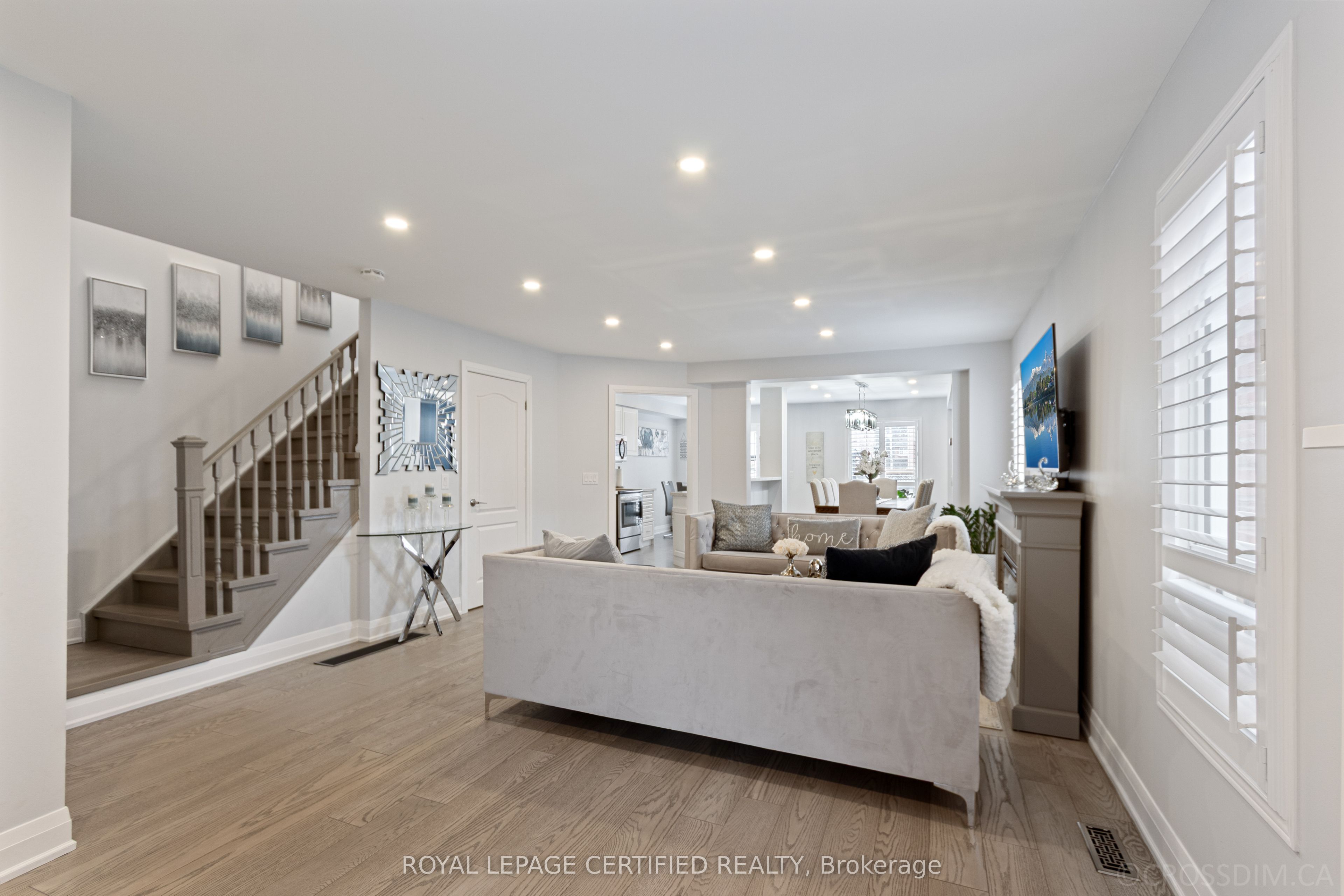 3814 Ridgepoint Way