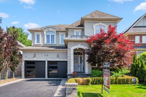 165 Rivers Edge Place Whitby ON L1R 0G4