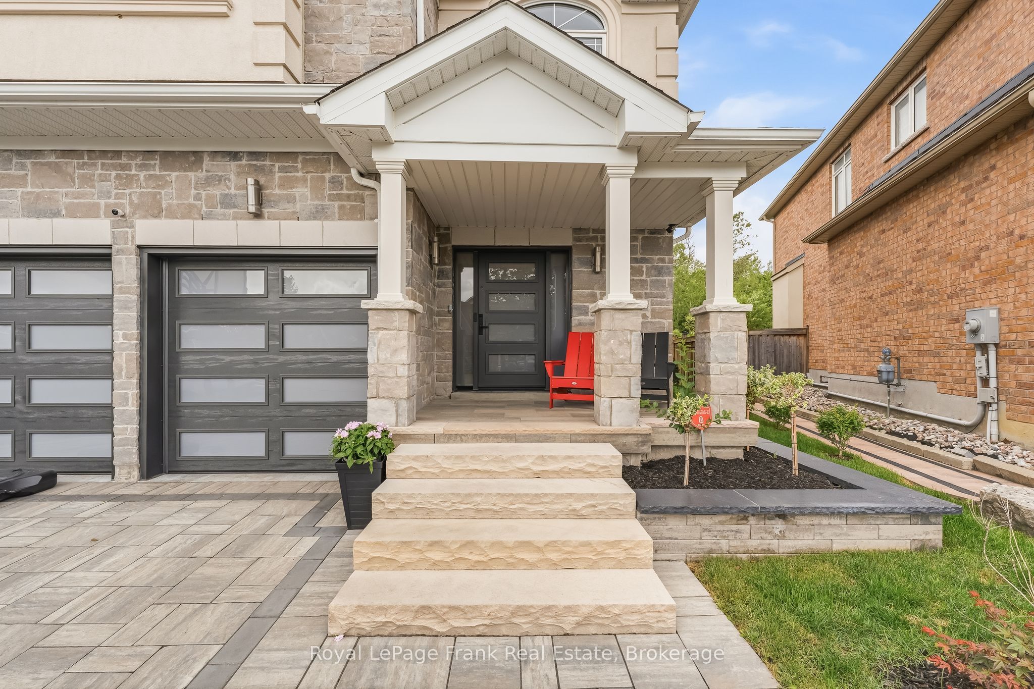 24 Rushlands Crescent