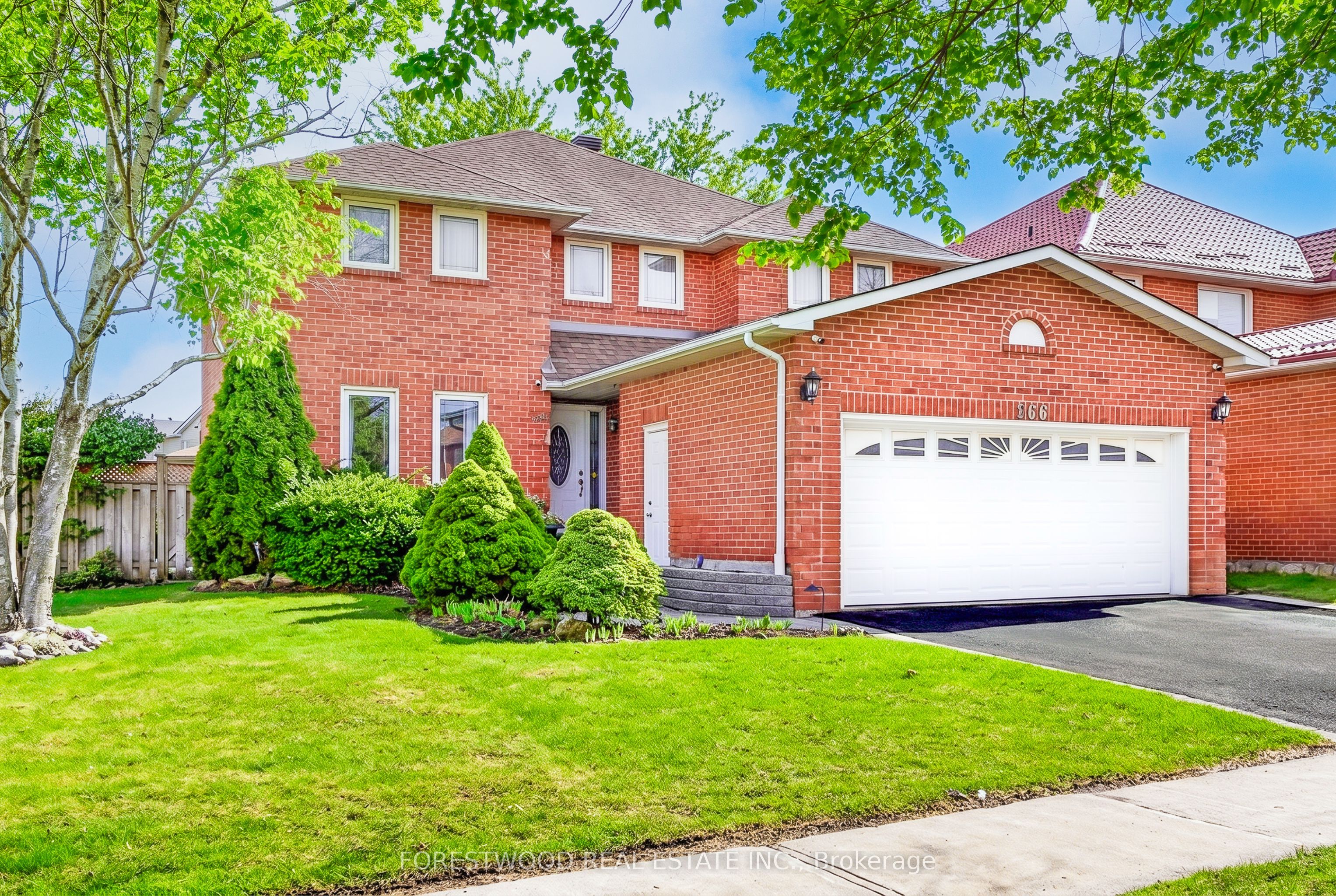 566 Huntington Ridge Drive