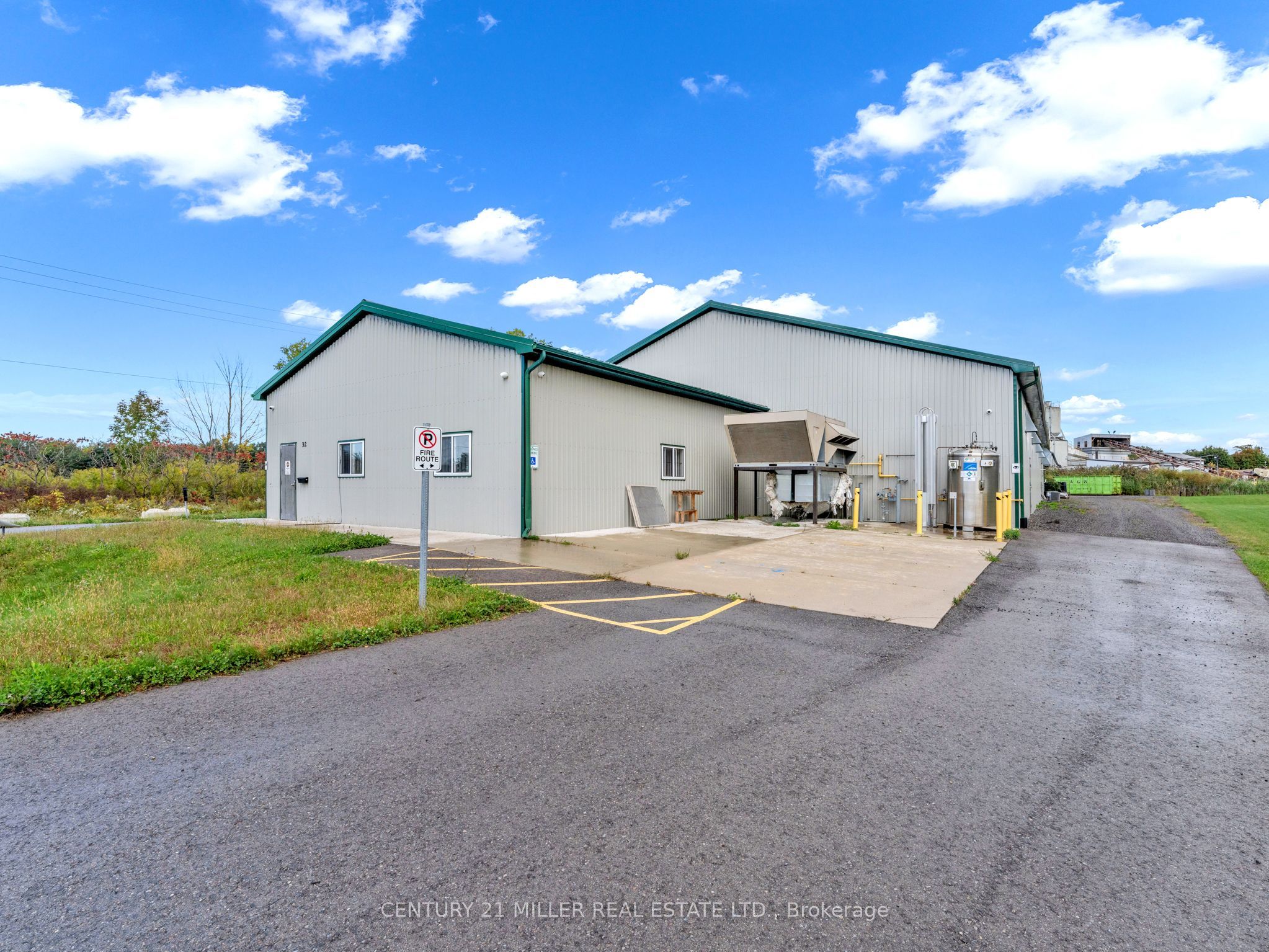 32 Clearview Drive W