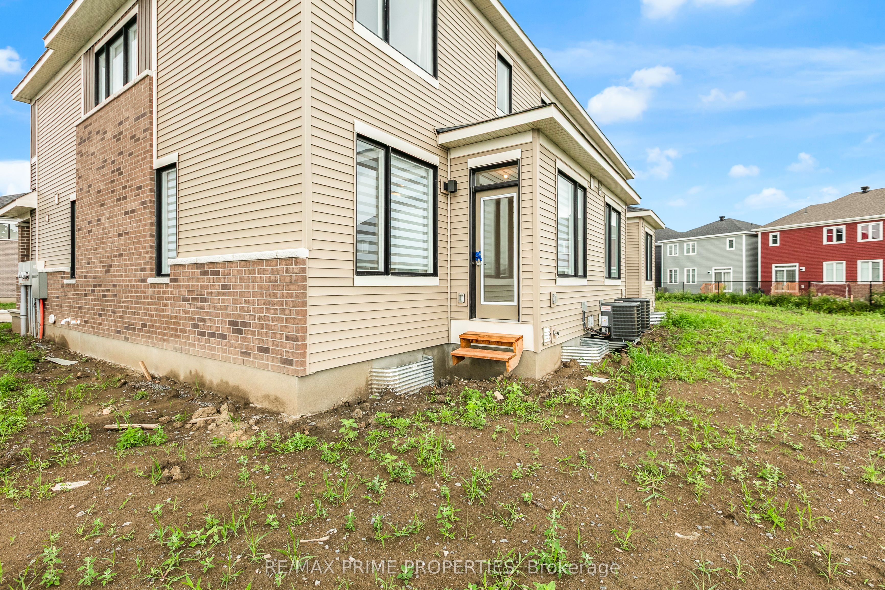 745 Haflinger Row