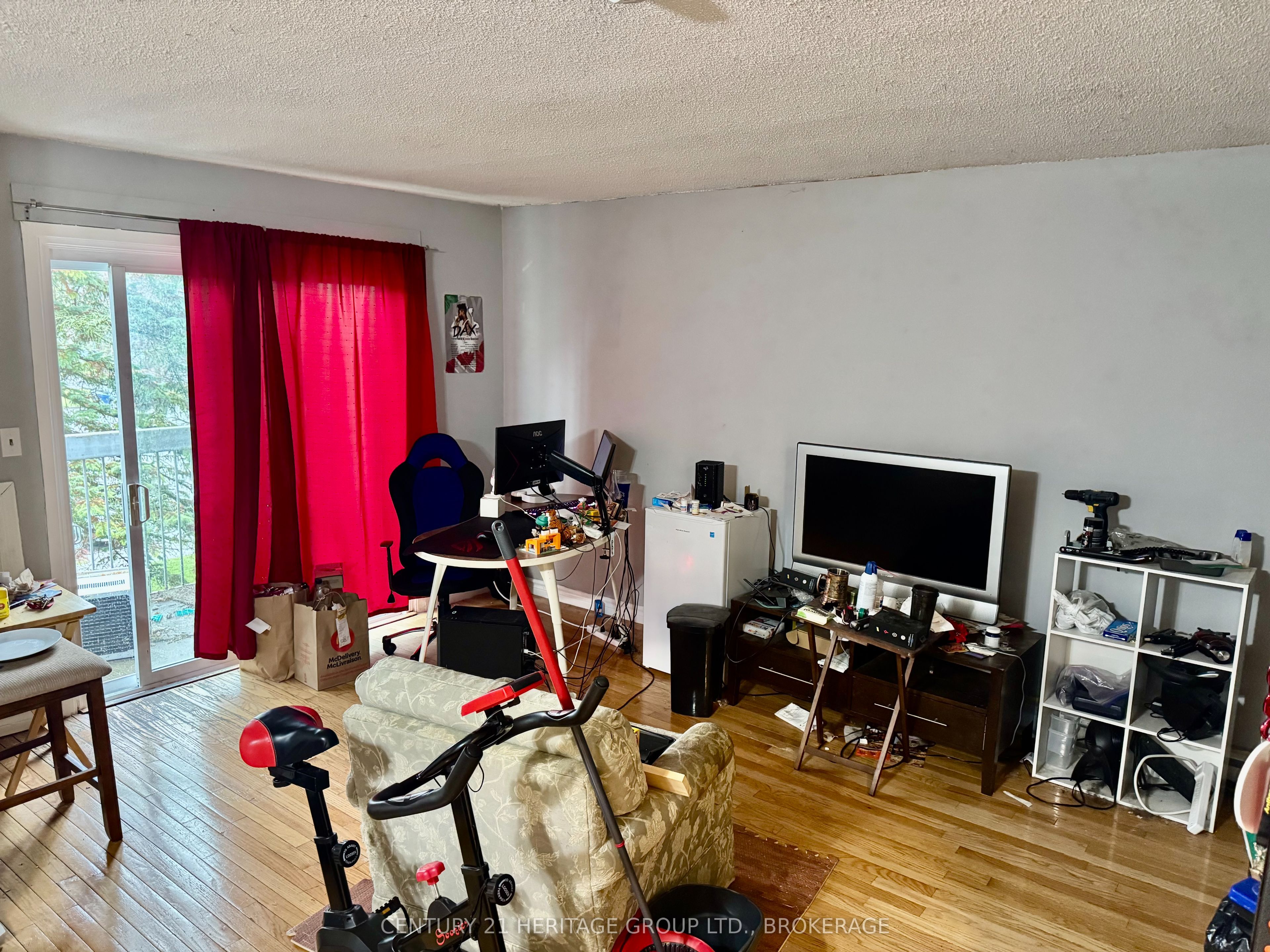 1000 Pembridge Crescent 316