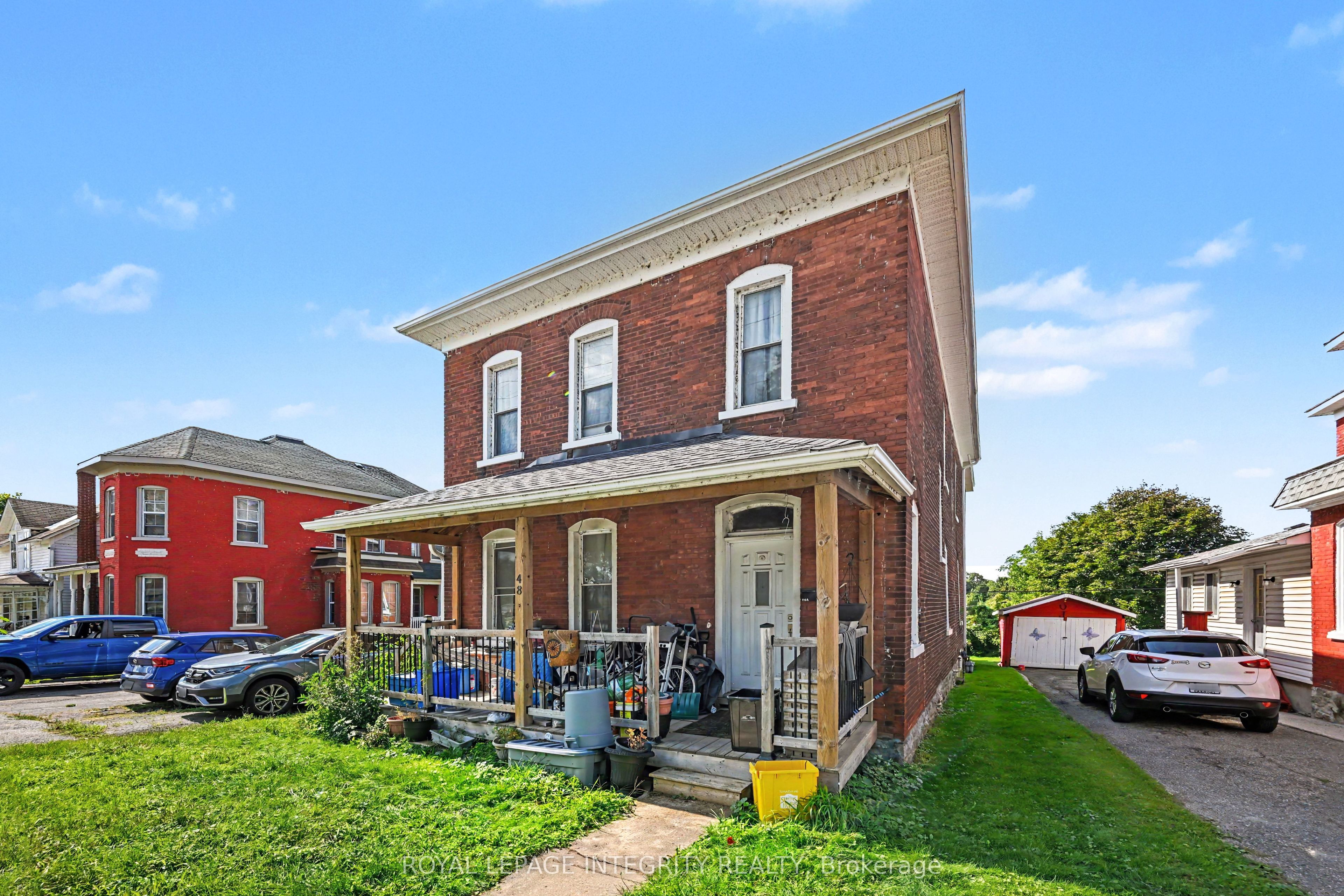48 Elmsley Street S