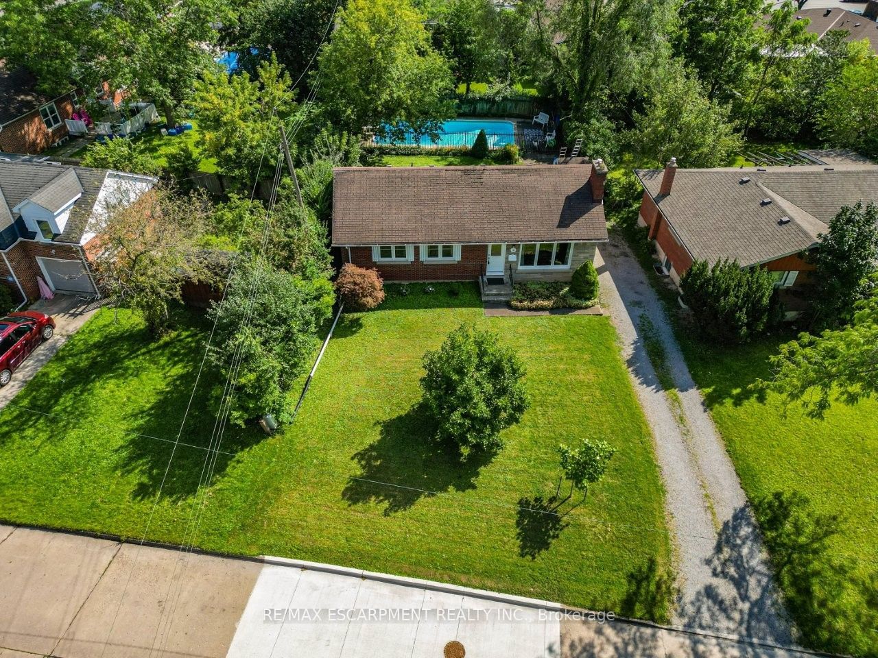 16 Byrne Boulevard