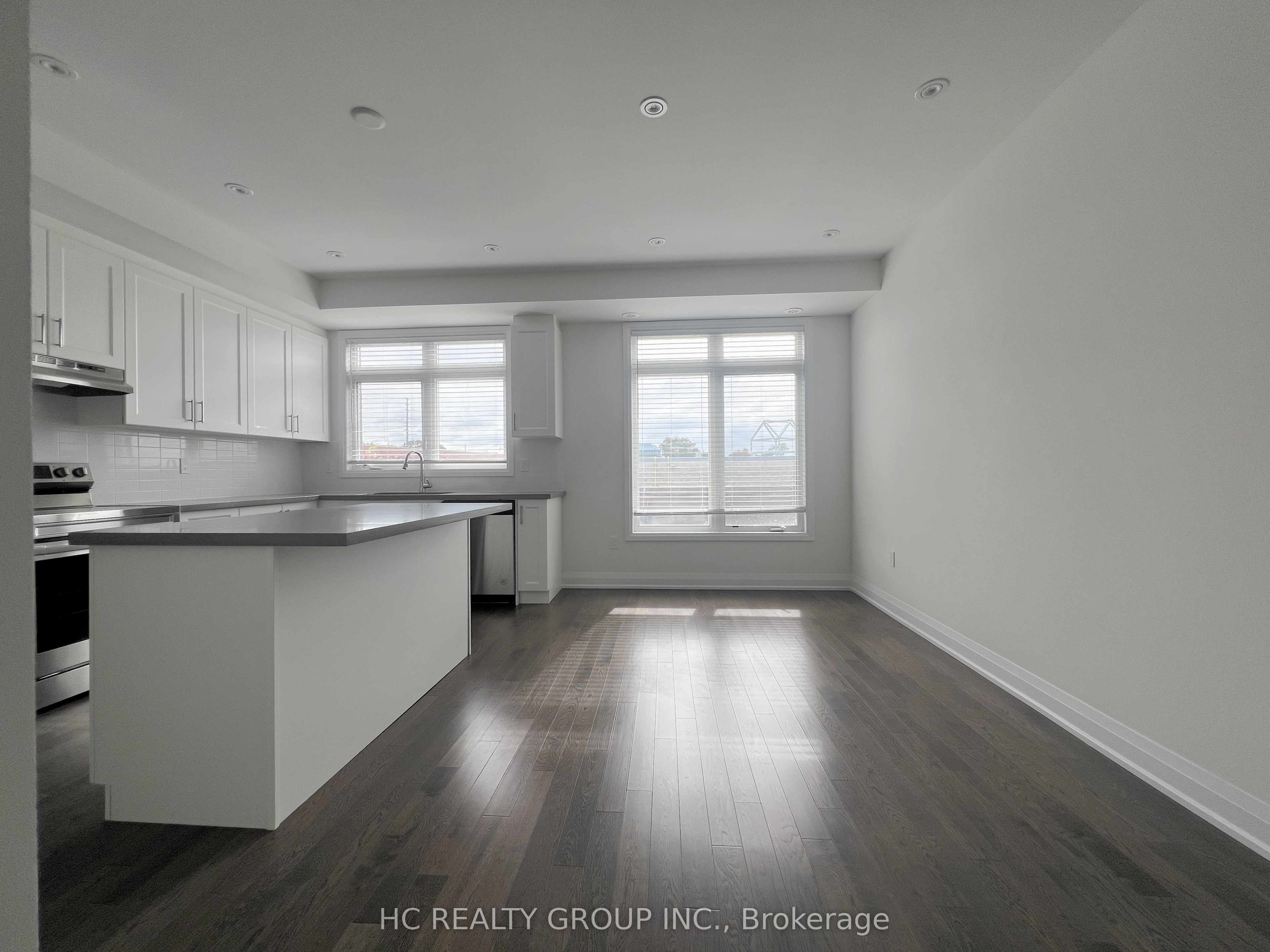 142 Moneypenny Place