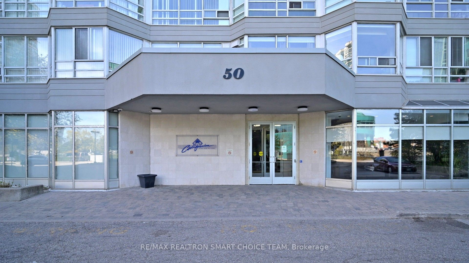 50 Kingsbridge Garden Circle 504