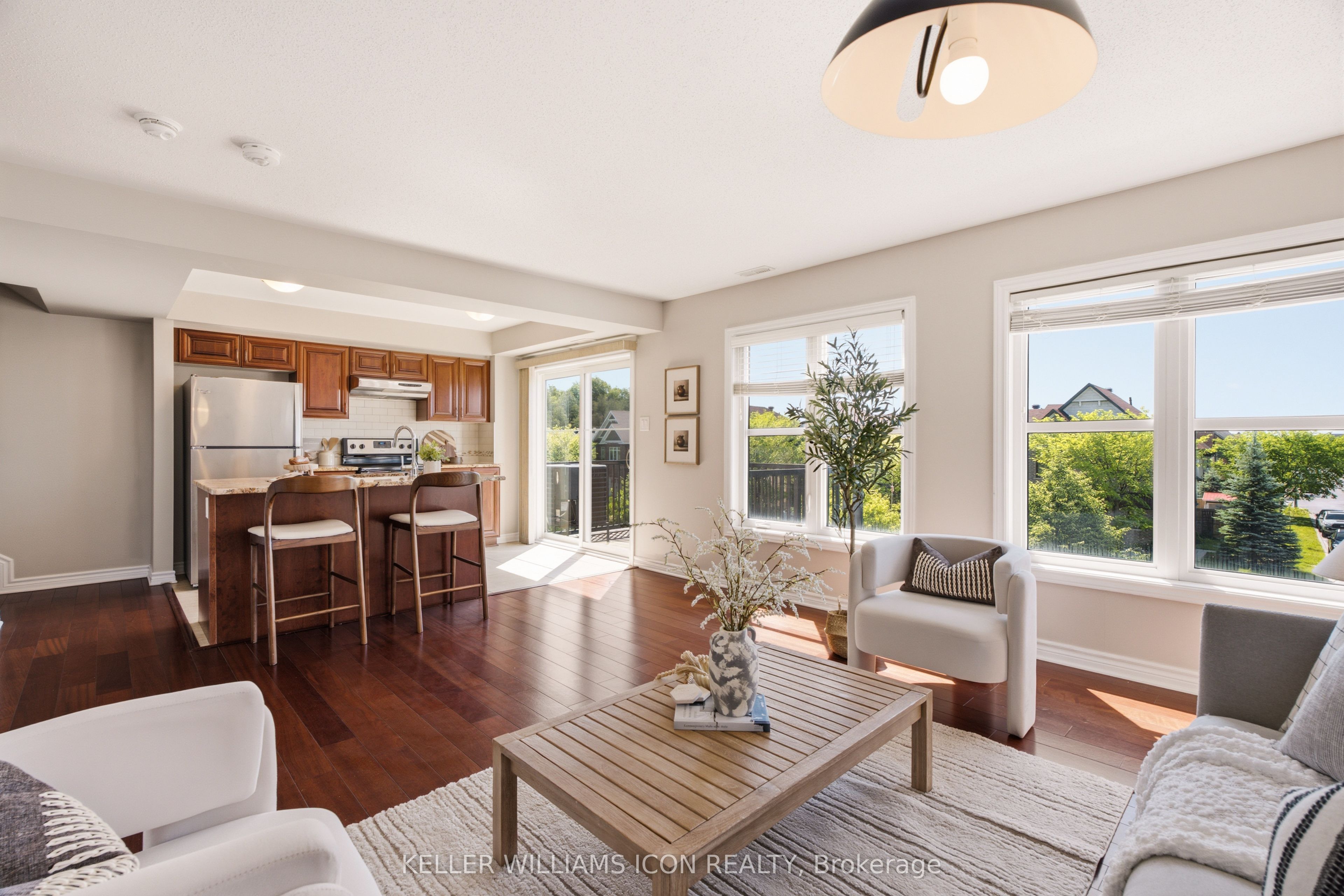 528 Clearbrook Drive