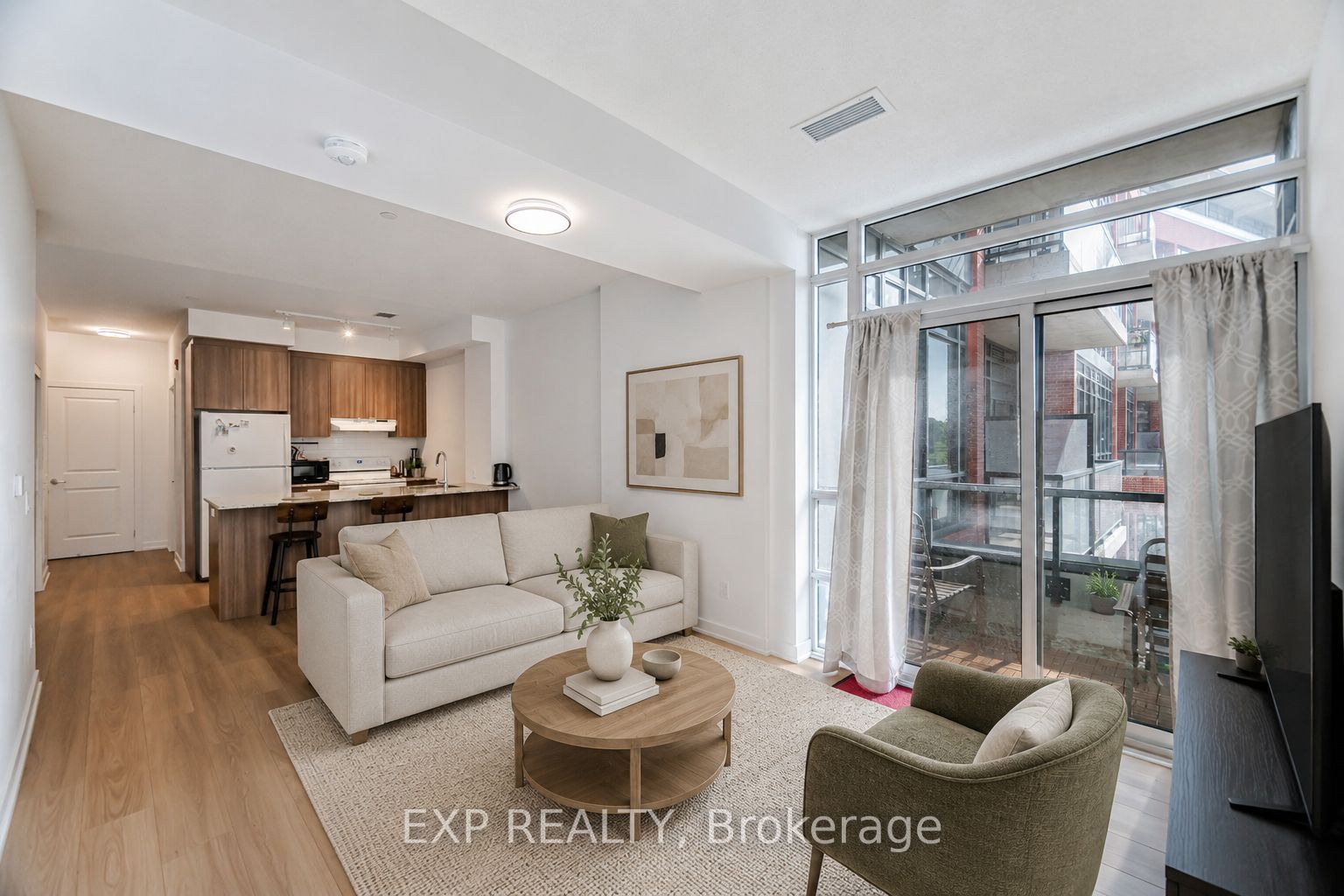 1010 Dundas Street E 203