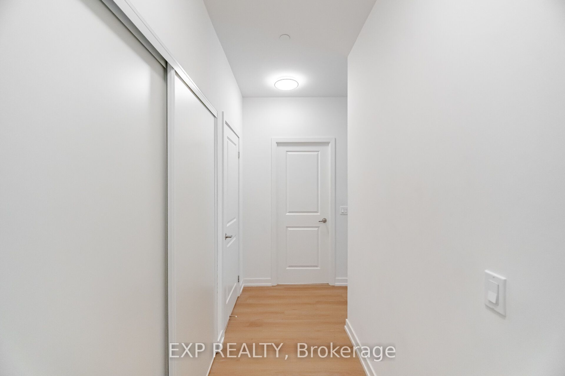 1010 Dundas Street E 203
