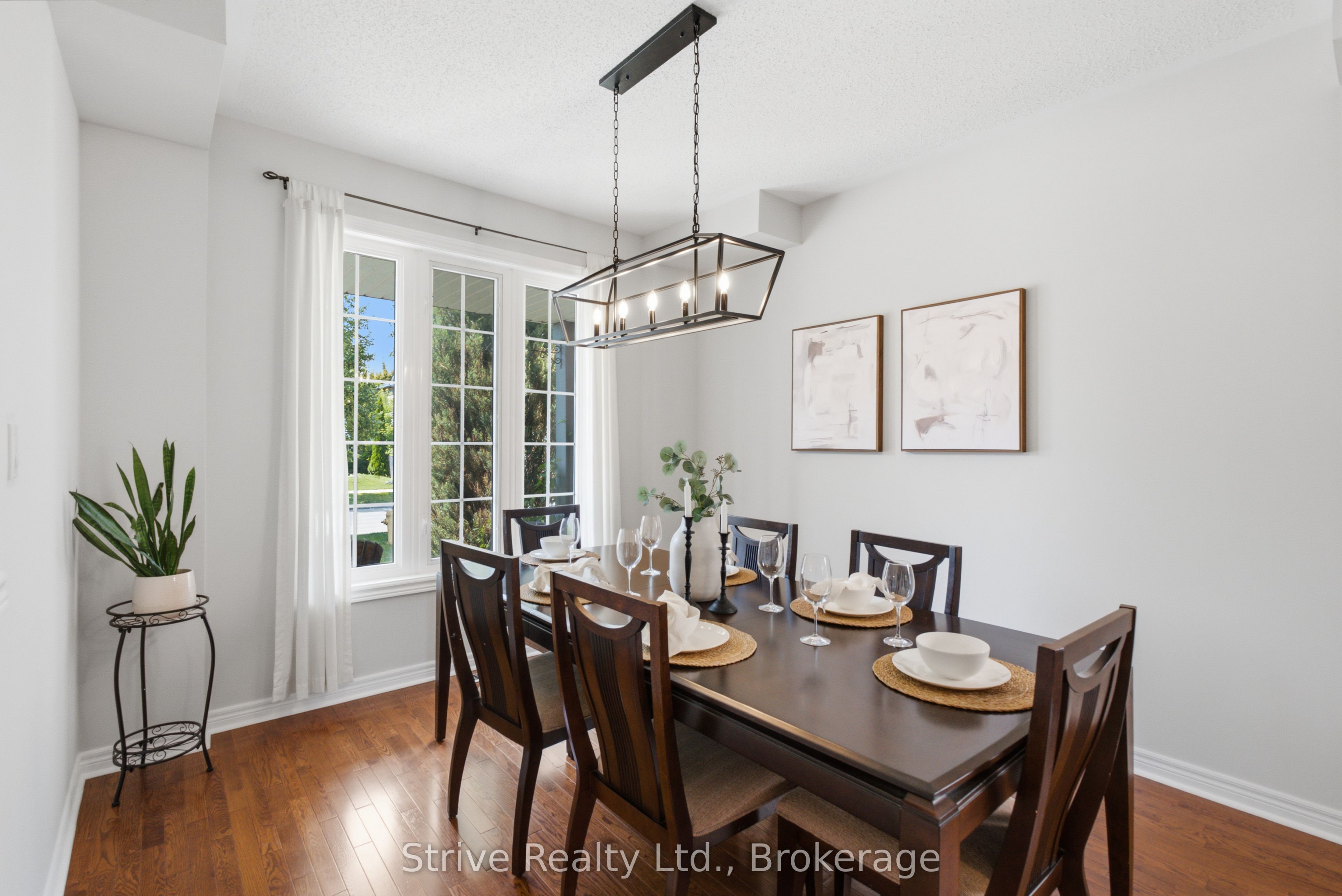 272 Huntington Crescent