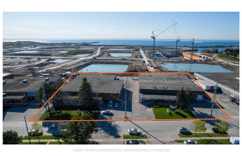 996 Rangeview Road Mississauga ON L5E 1H3