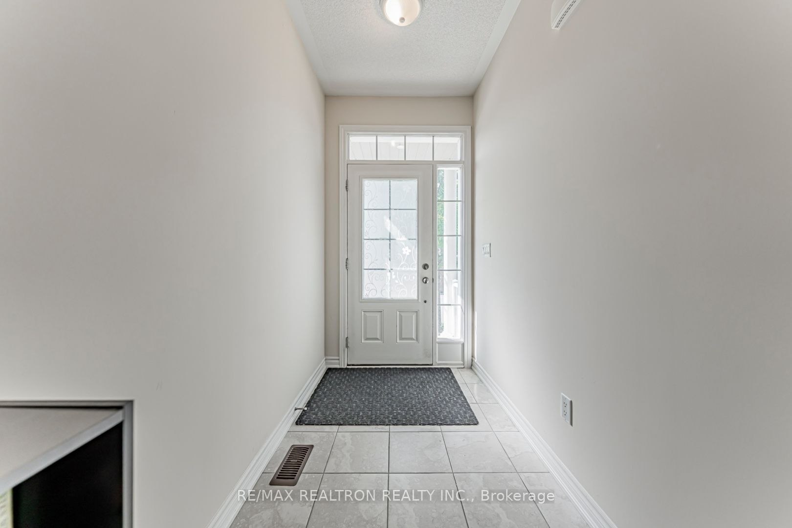 33 Washburn Path