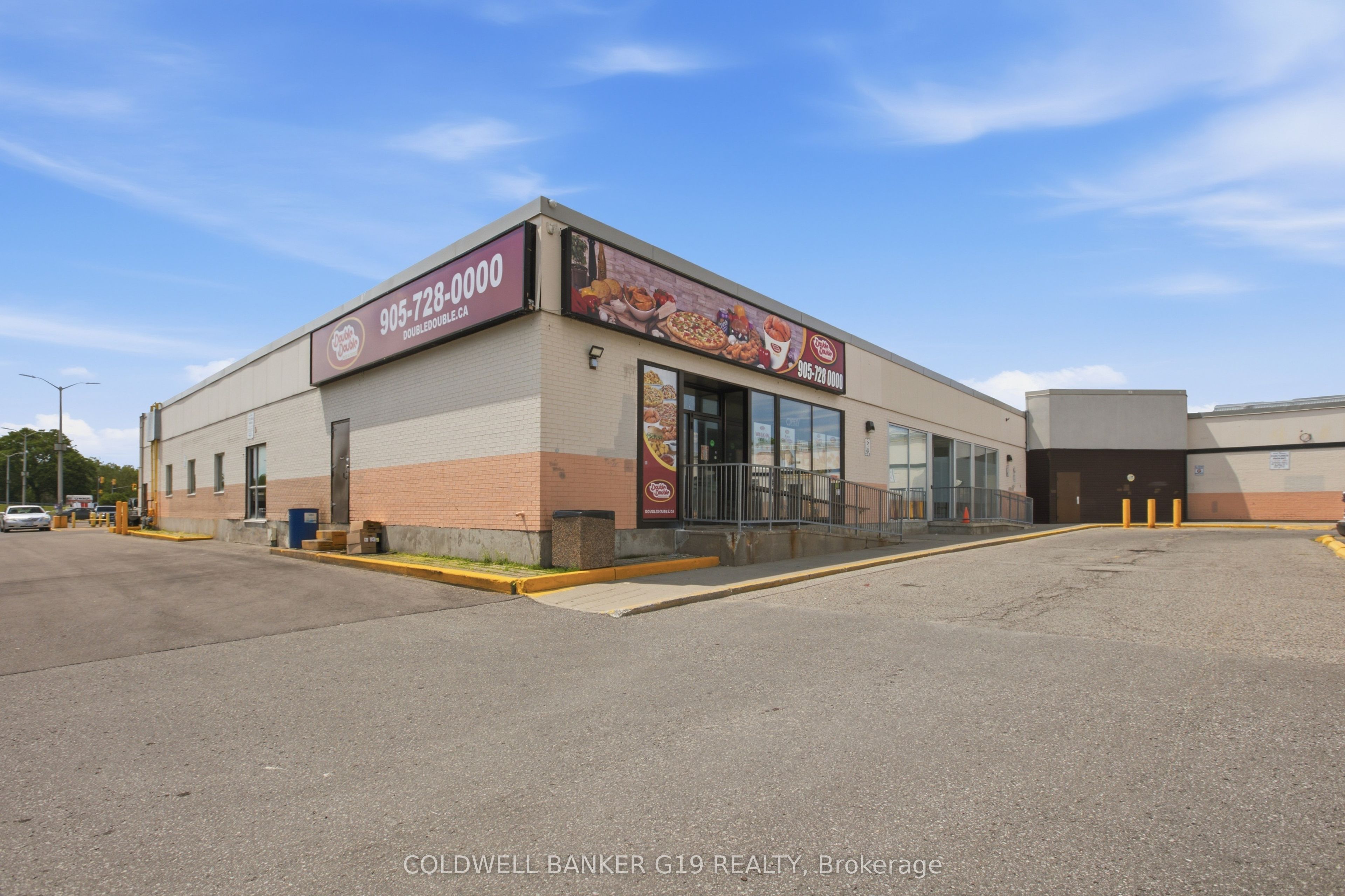 200 John Street W